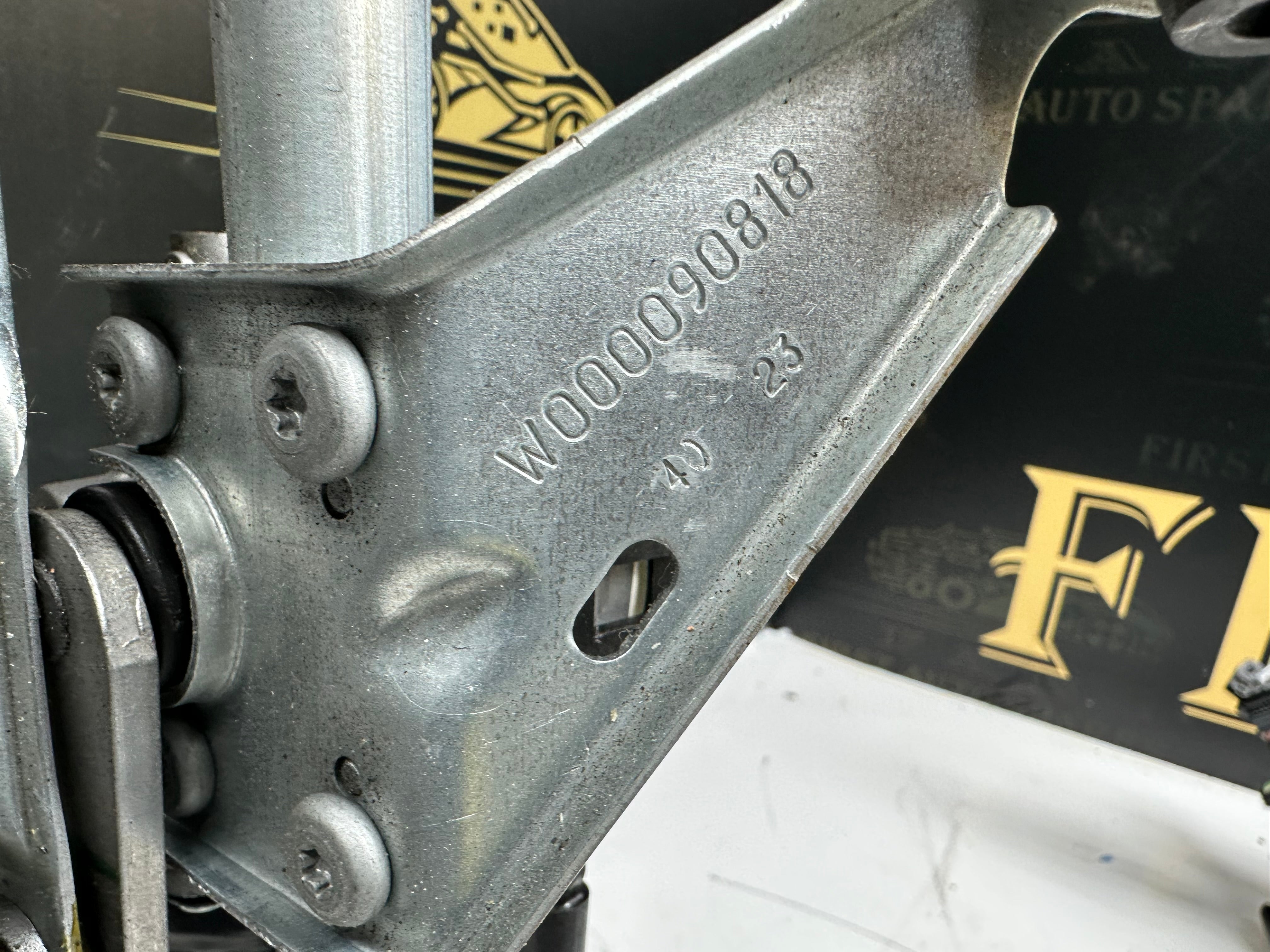 BMW 3 Series Front Windscreen Wiper Motor & Linkage (W000090851) (W000090818)