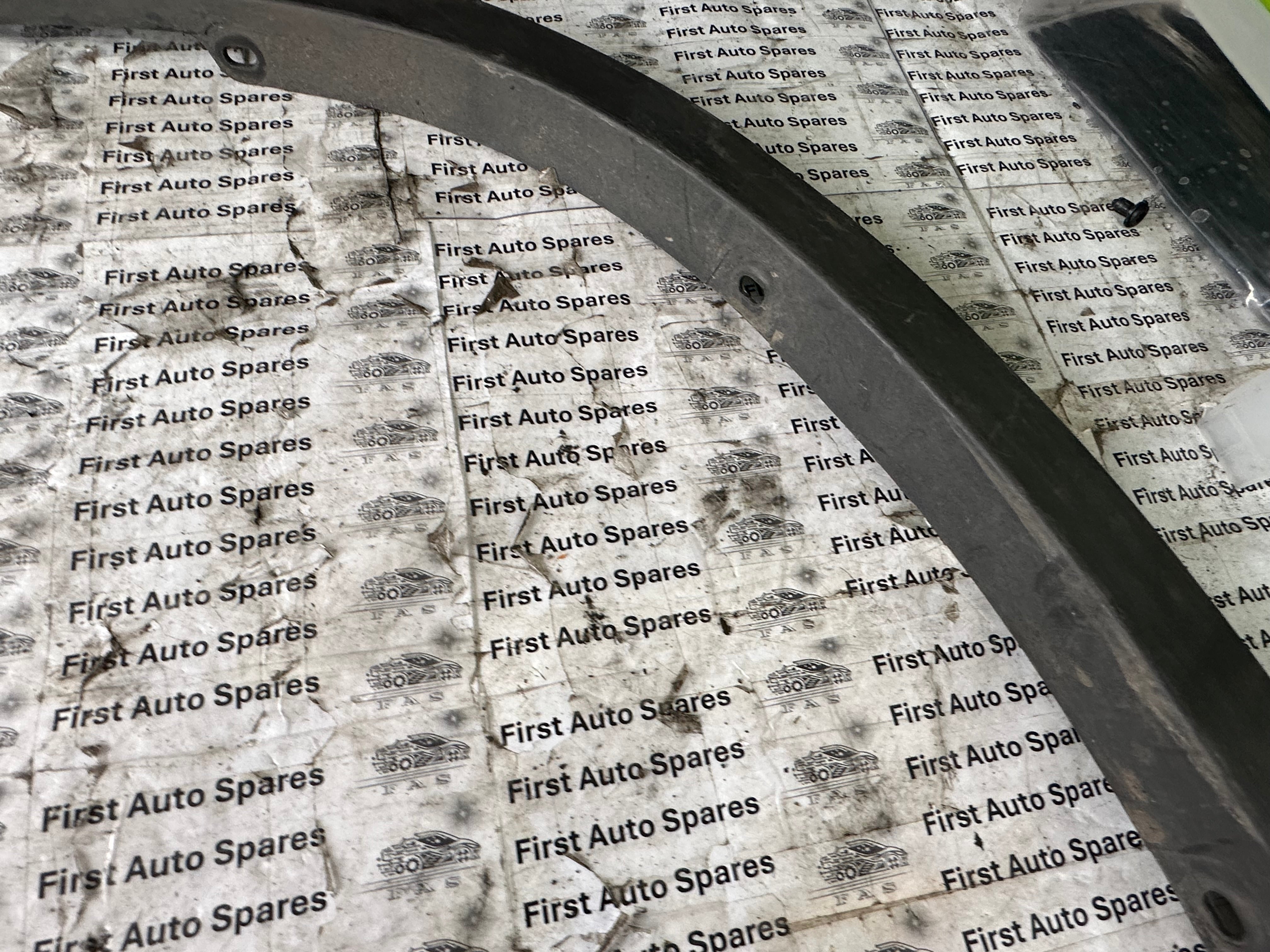 BMW X1 F48 Wheel Arch Wing Trim Rear Right (7332340)
