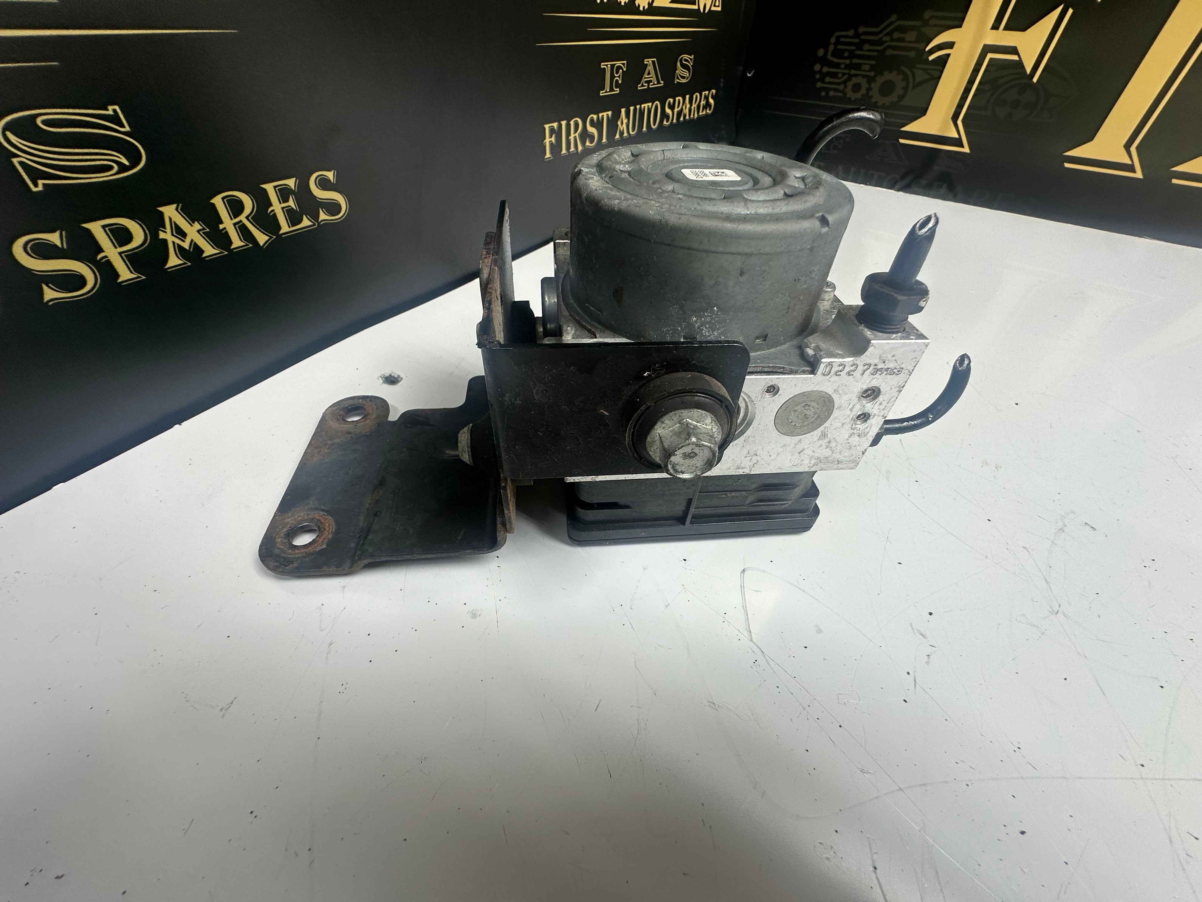 Hyundai i10 2016 ABS Pump Module (58900-B4980)