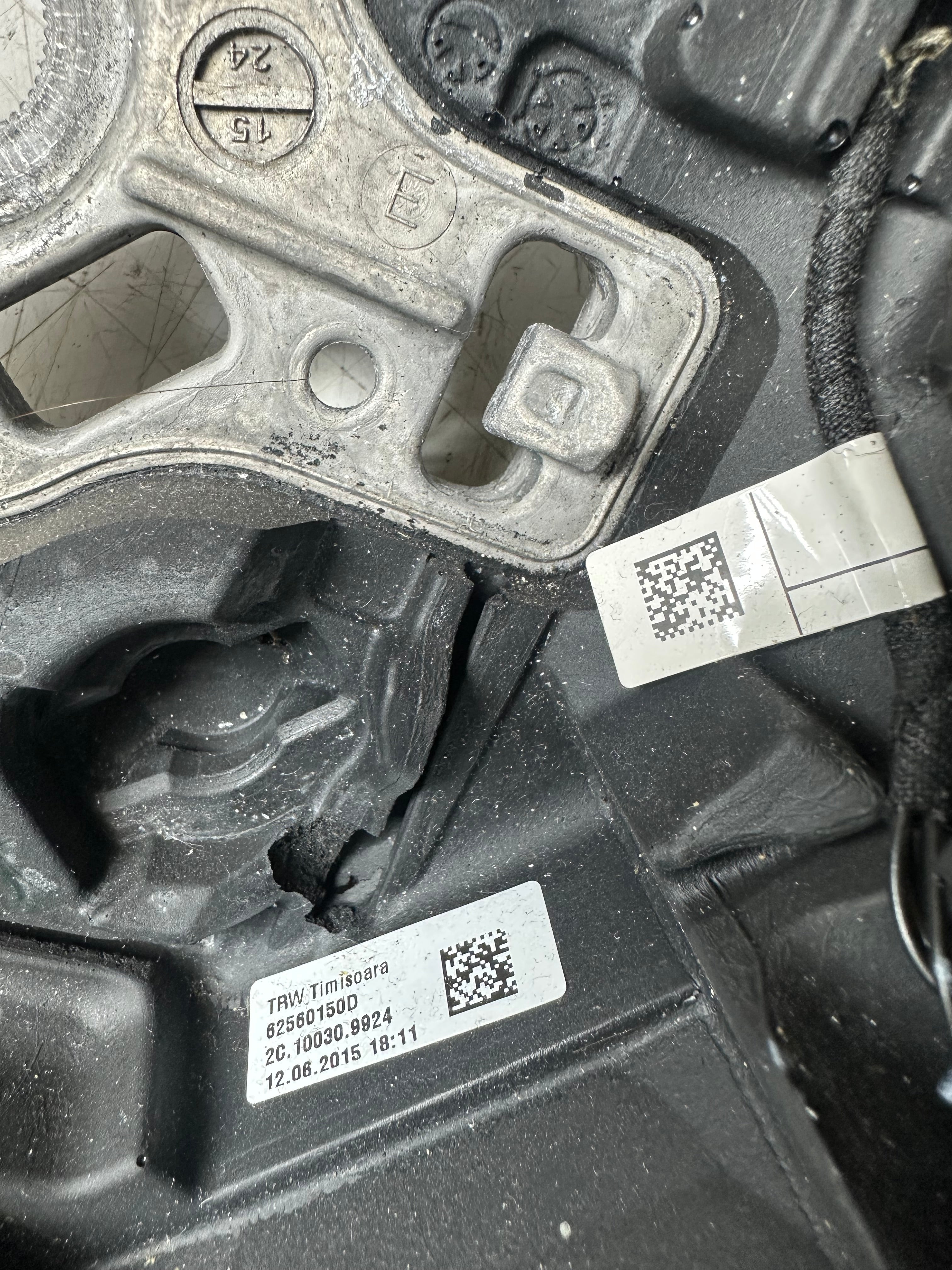 BMW 3 Series F30 2015 Steering Wheel (7984979) (3-369-PL7-1)