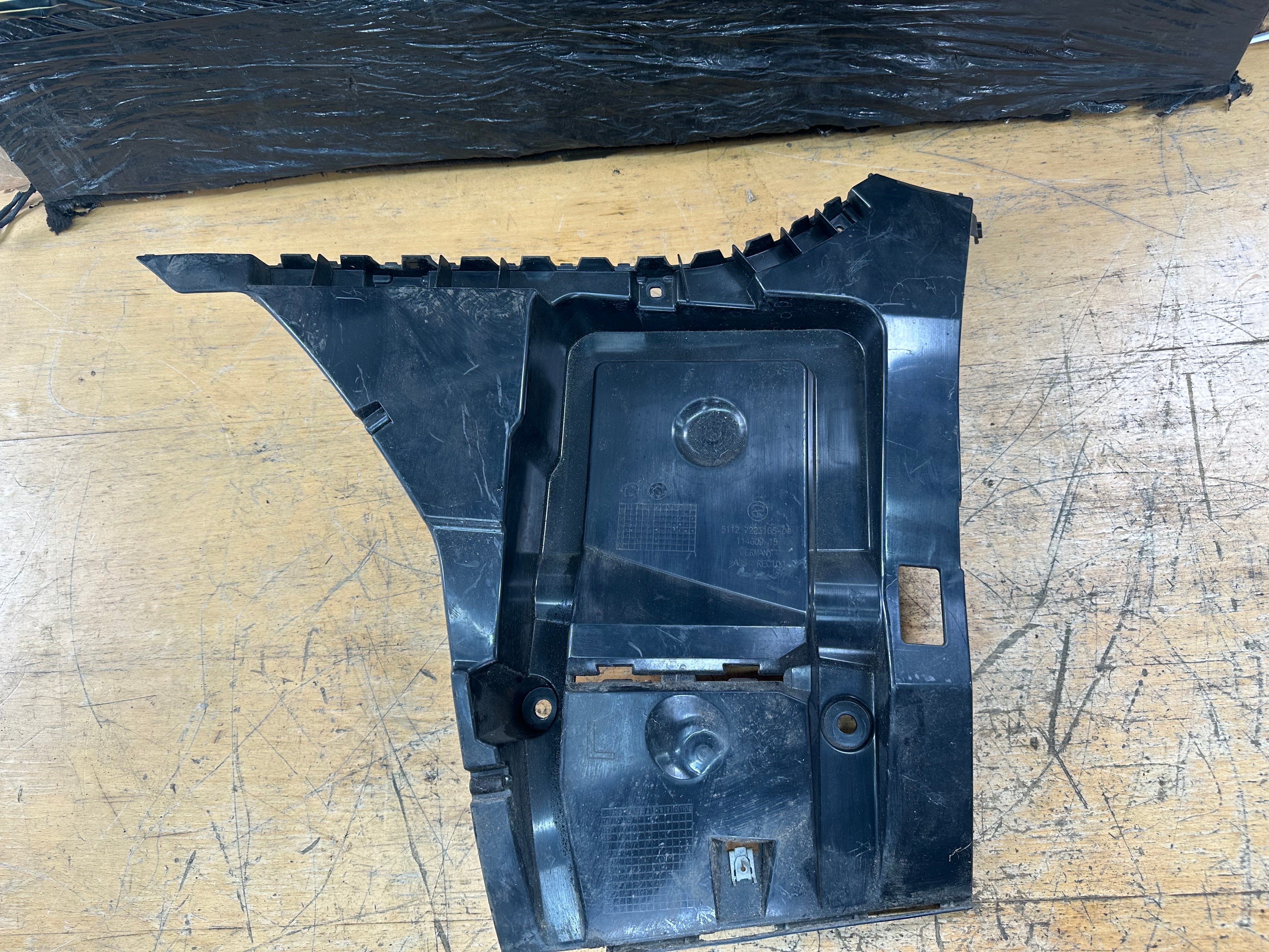 BMW 6 Series F06 F12 F13 Rear Bumper Bracket Left Passenger Side (7223165)