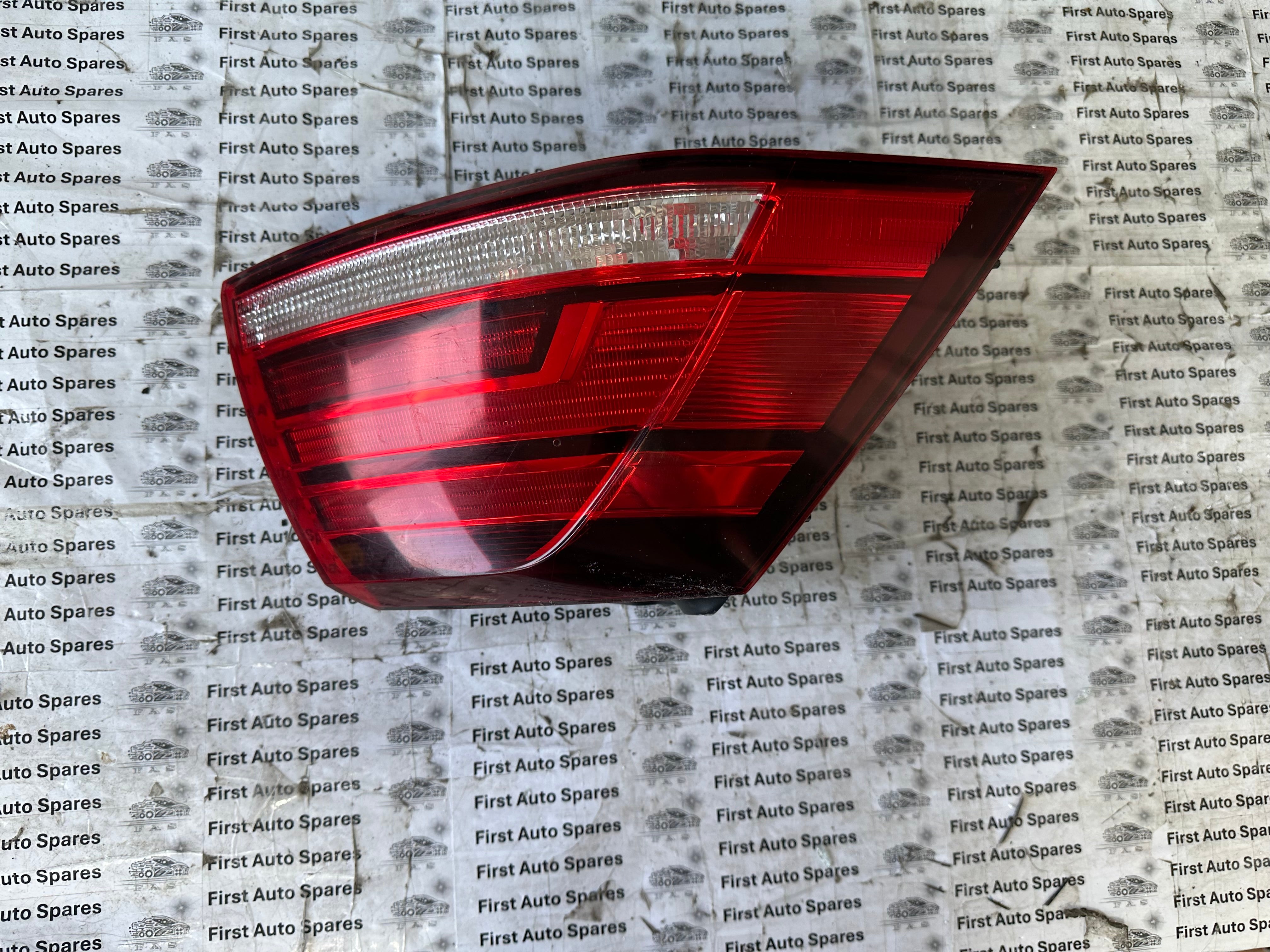 Volkswagen Golf MK7.5 Left Outer Passenger Tail Light (5G0945095Q)