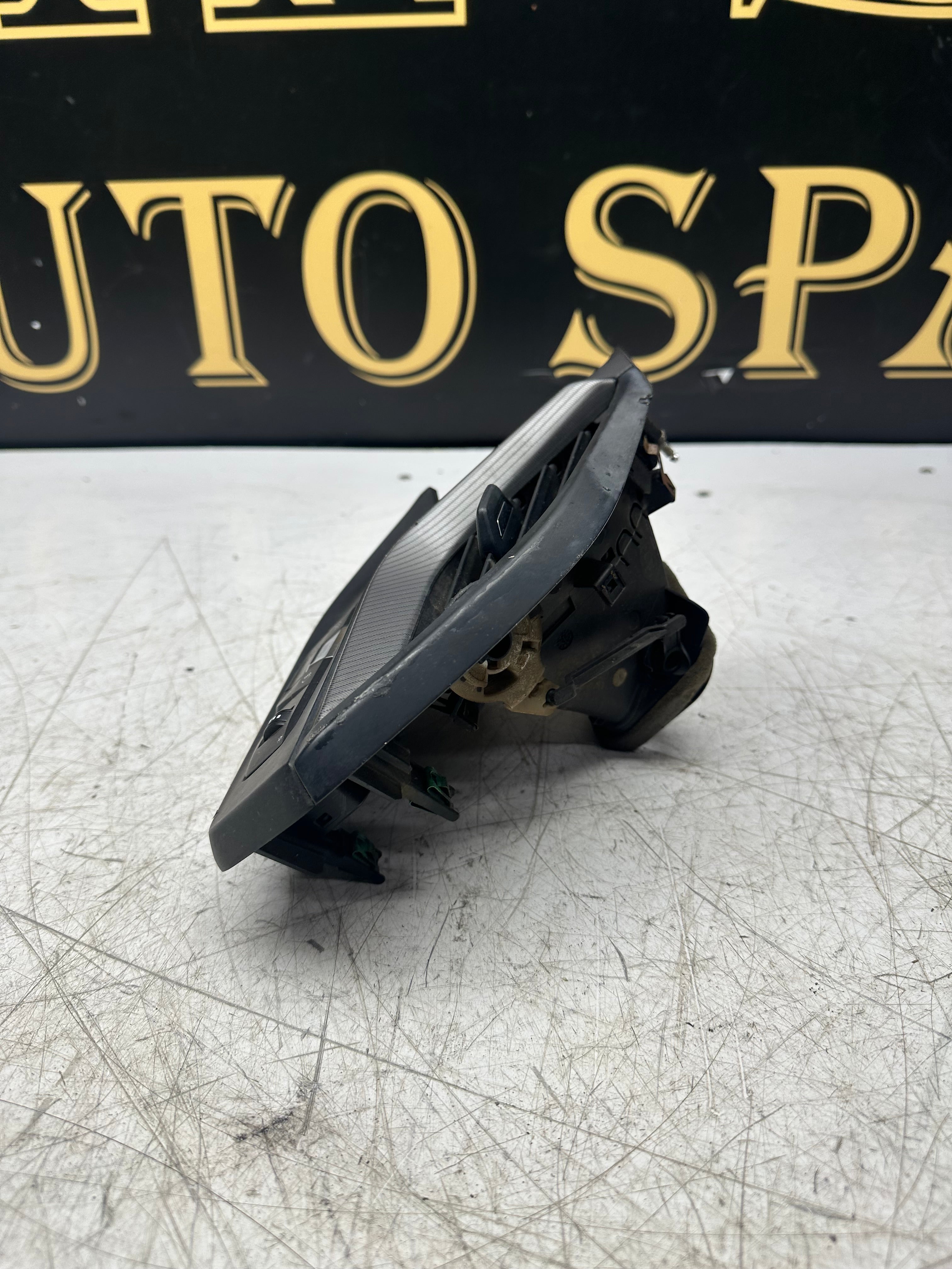 BMW 1 Series F40 Headlight / Air Vent Grill – 6823190