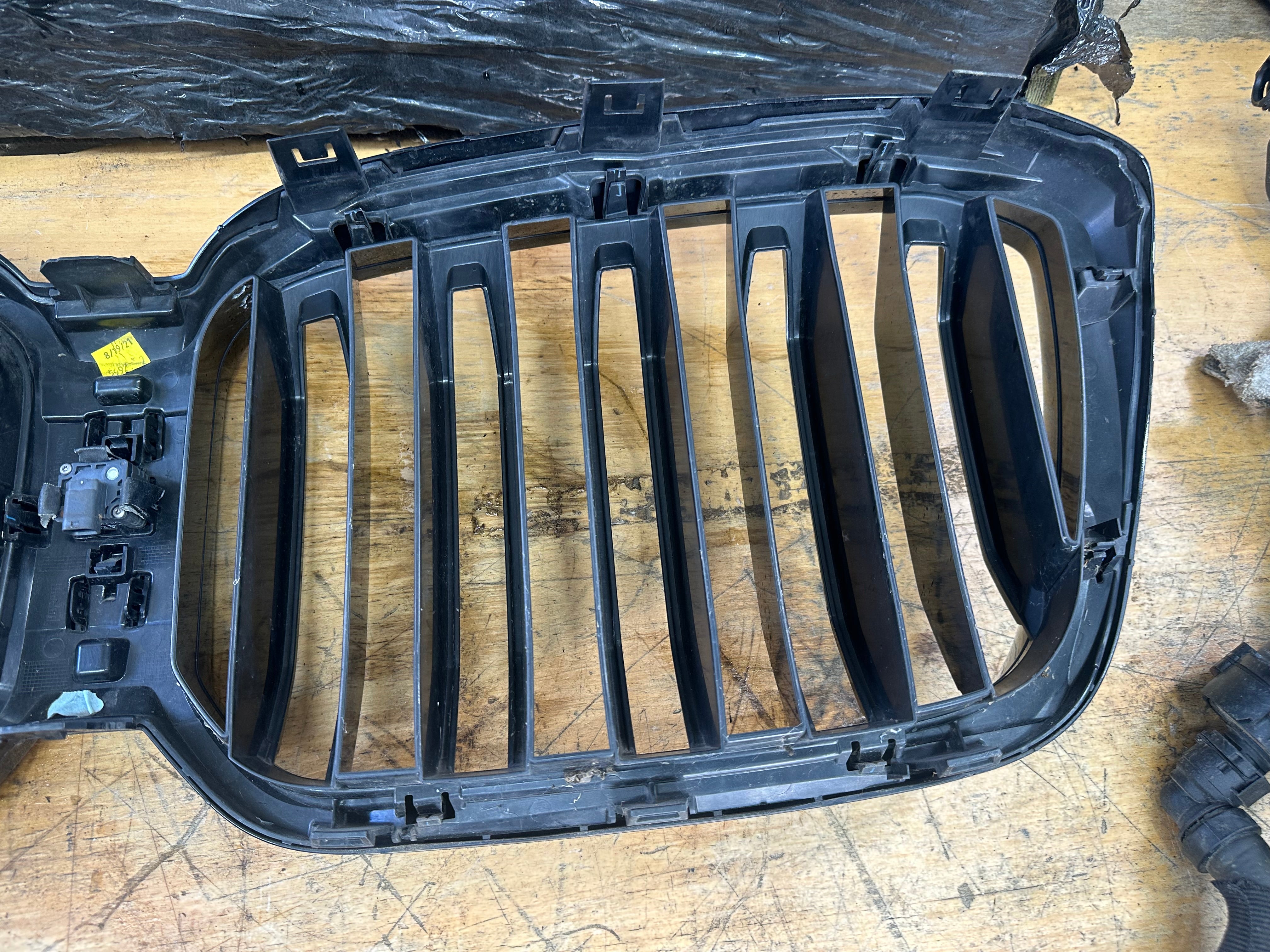 BMW X3 G01 2021 M Sport Front Bumper Grille with Camera Sensor (10627111) (9501170)