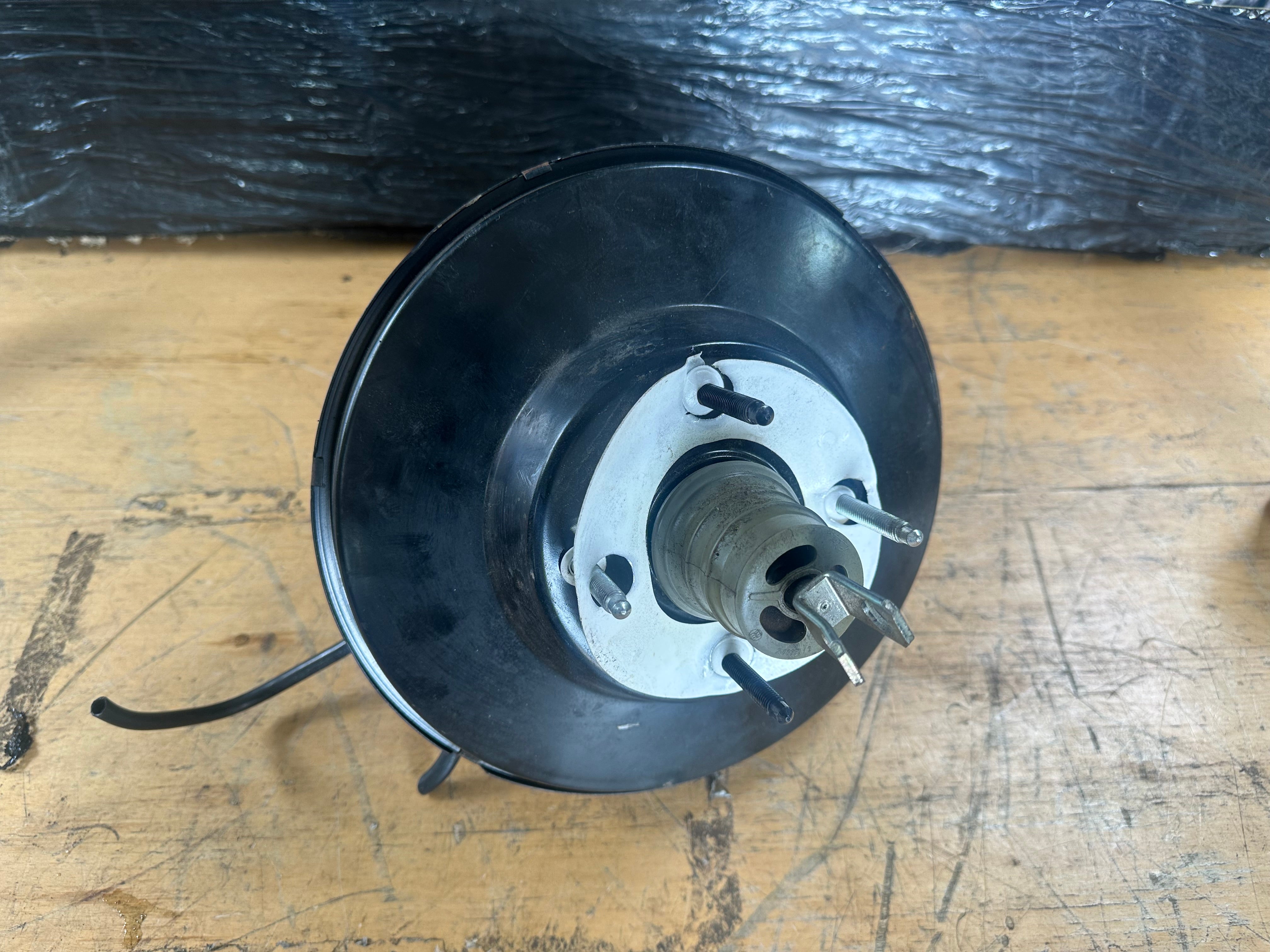 Ford Focus 2012 Mk3 1.6 Brake Servo & Master Cylinder (BV61-2B195-TB)