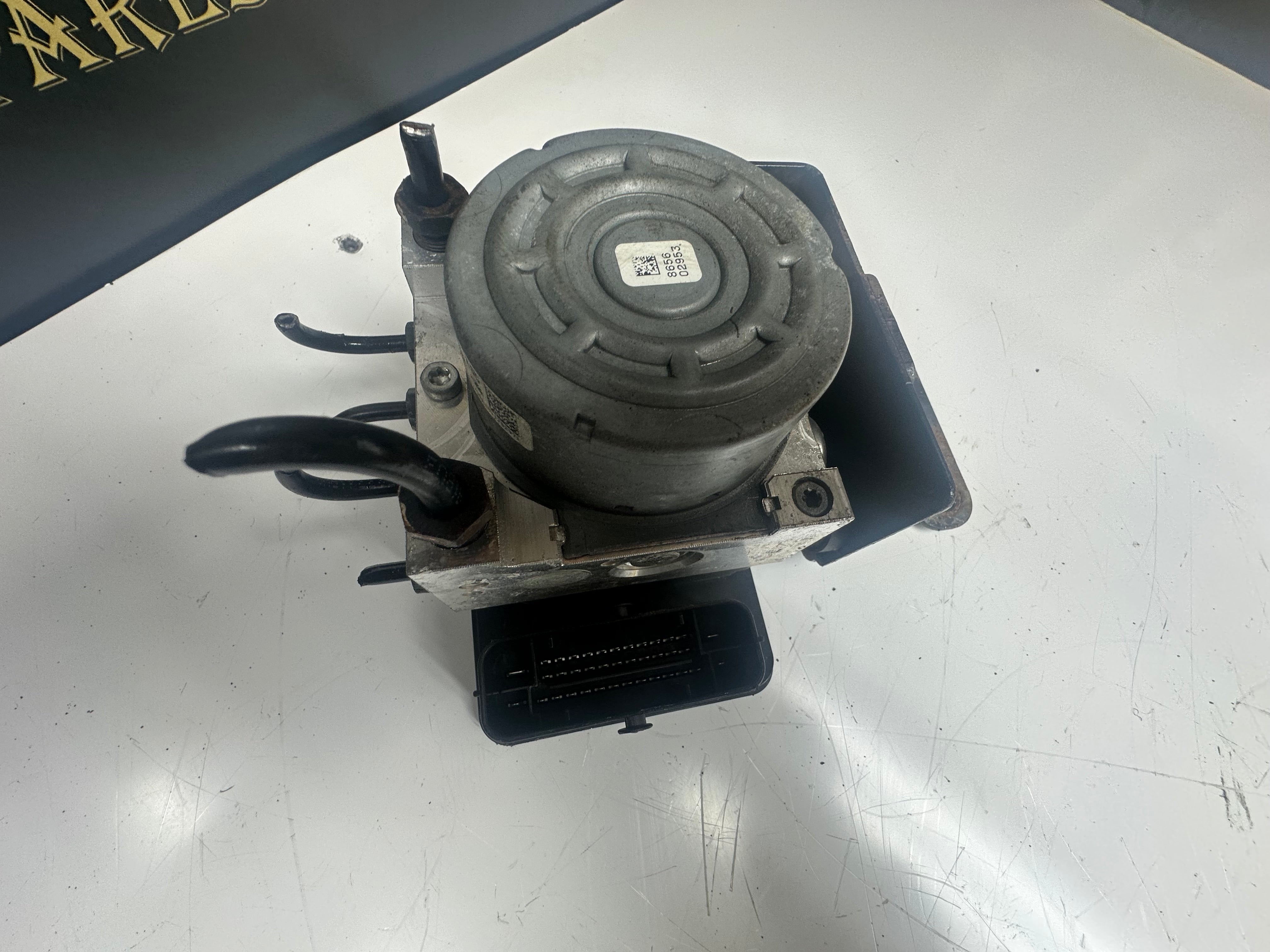 Hyundai i10 2016 ABS Pump Module (58900-B4980)