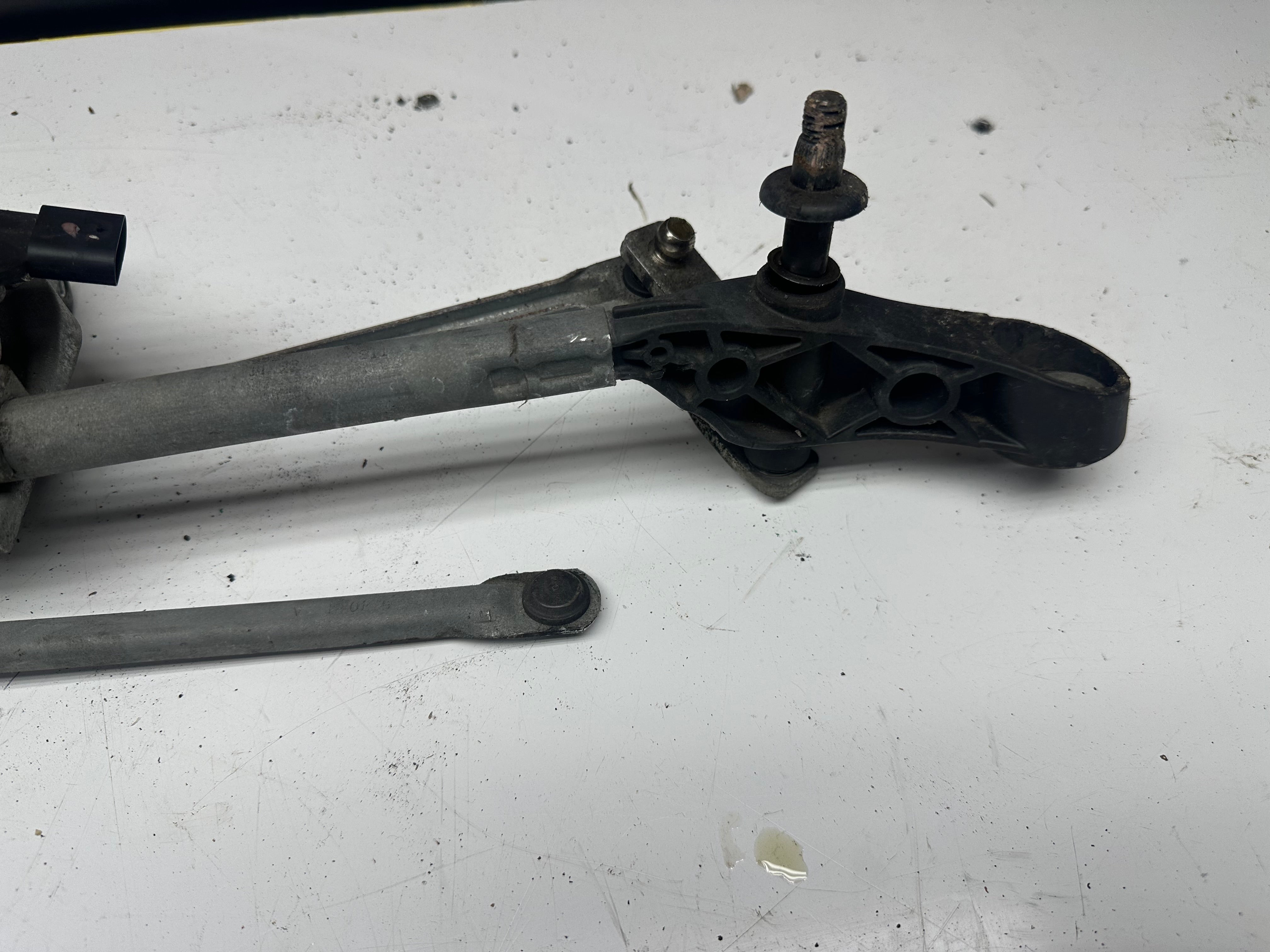 BMW 1 Series Windscreen Front Wiper Motor (726750402) (W000026098)