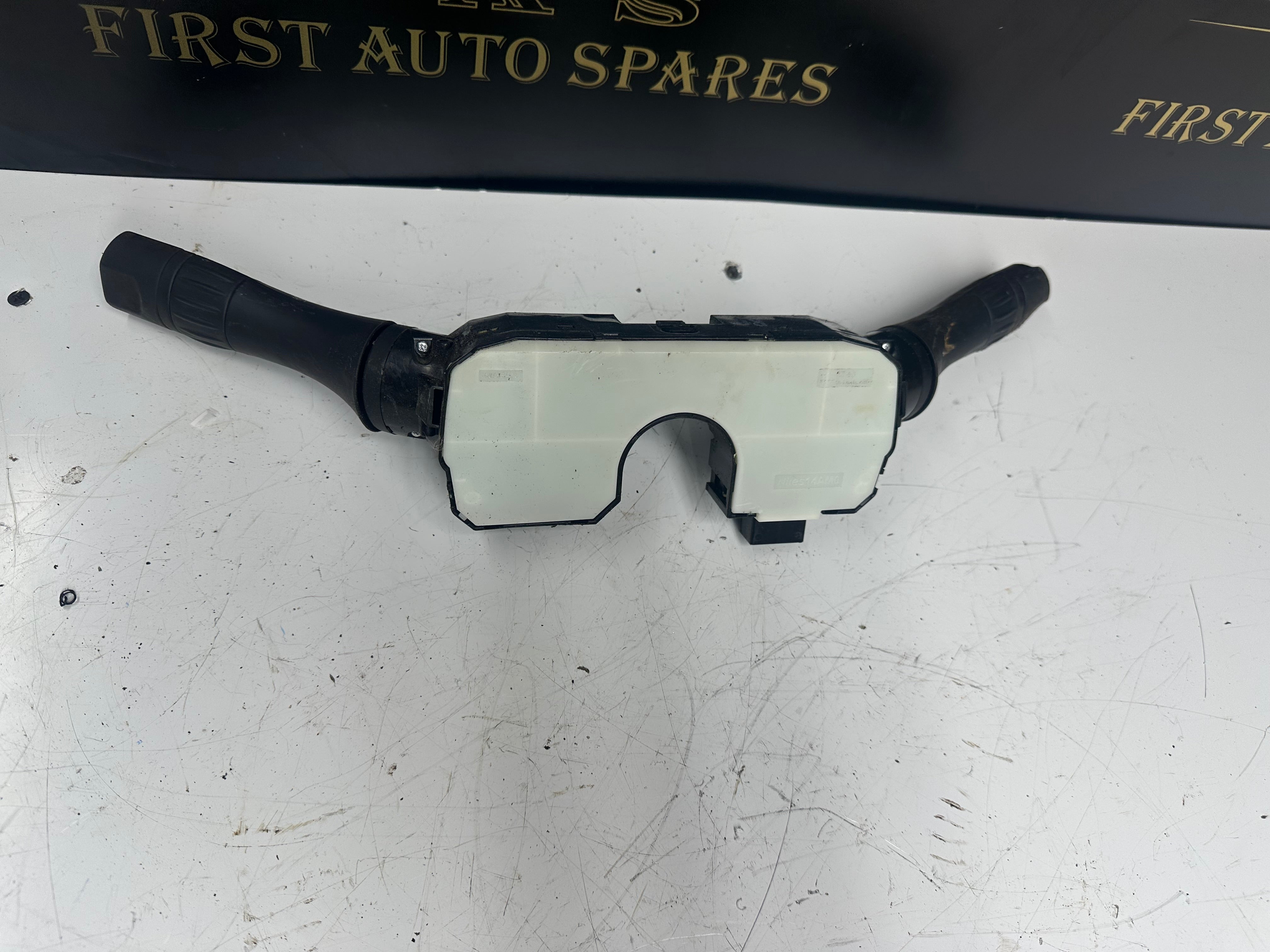 Nissan Micra Turn Signals Control / Indicator Wiper Stalk Switch (NILES14AM0)