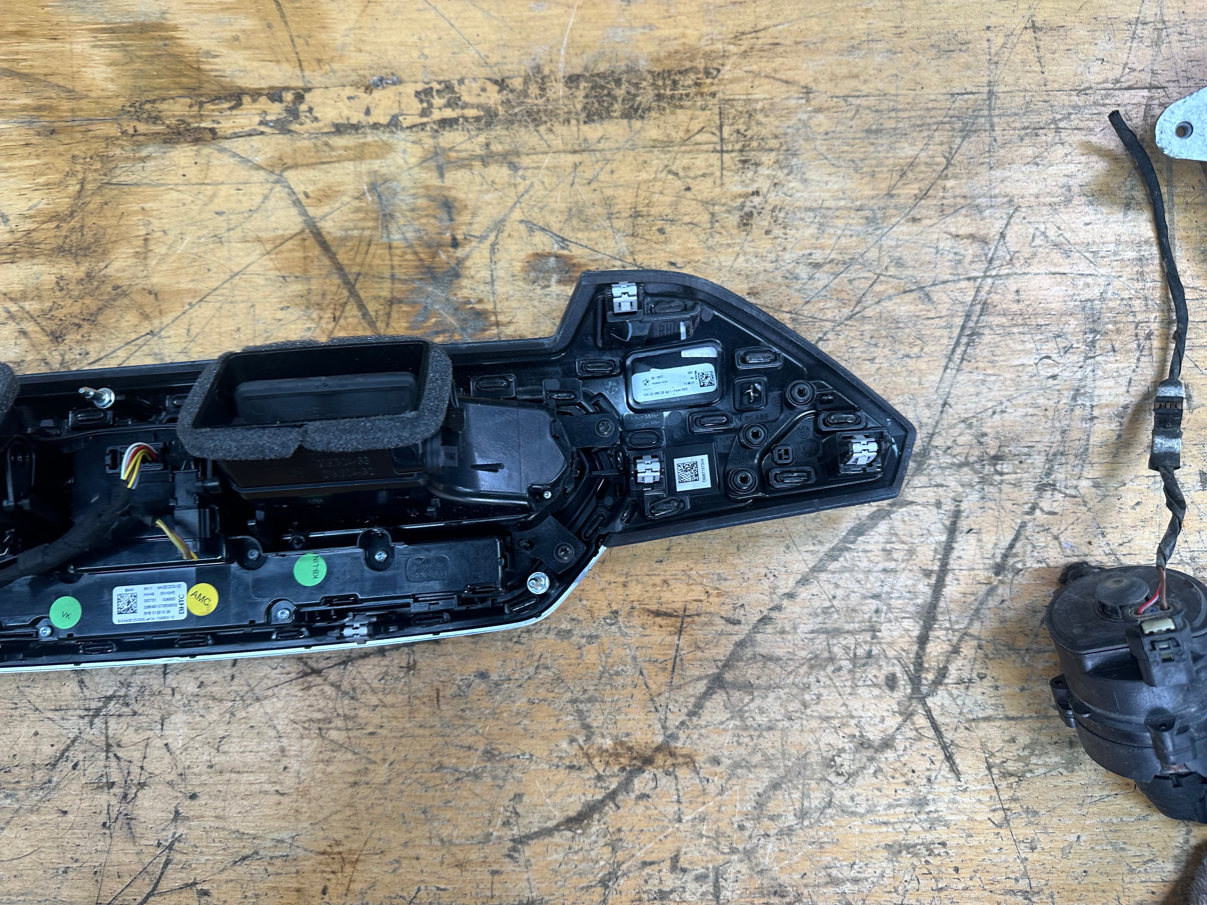 BMW X3M / X4 Series G01 G02 Air Vent Grill – AC Climate Control Panel (9855409)