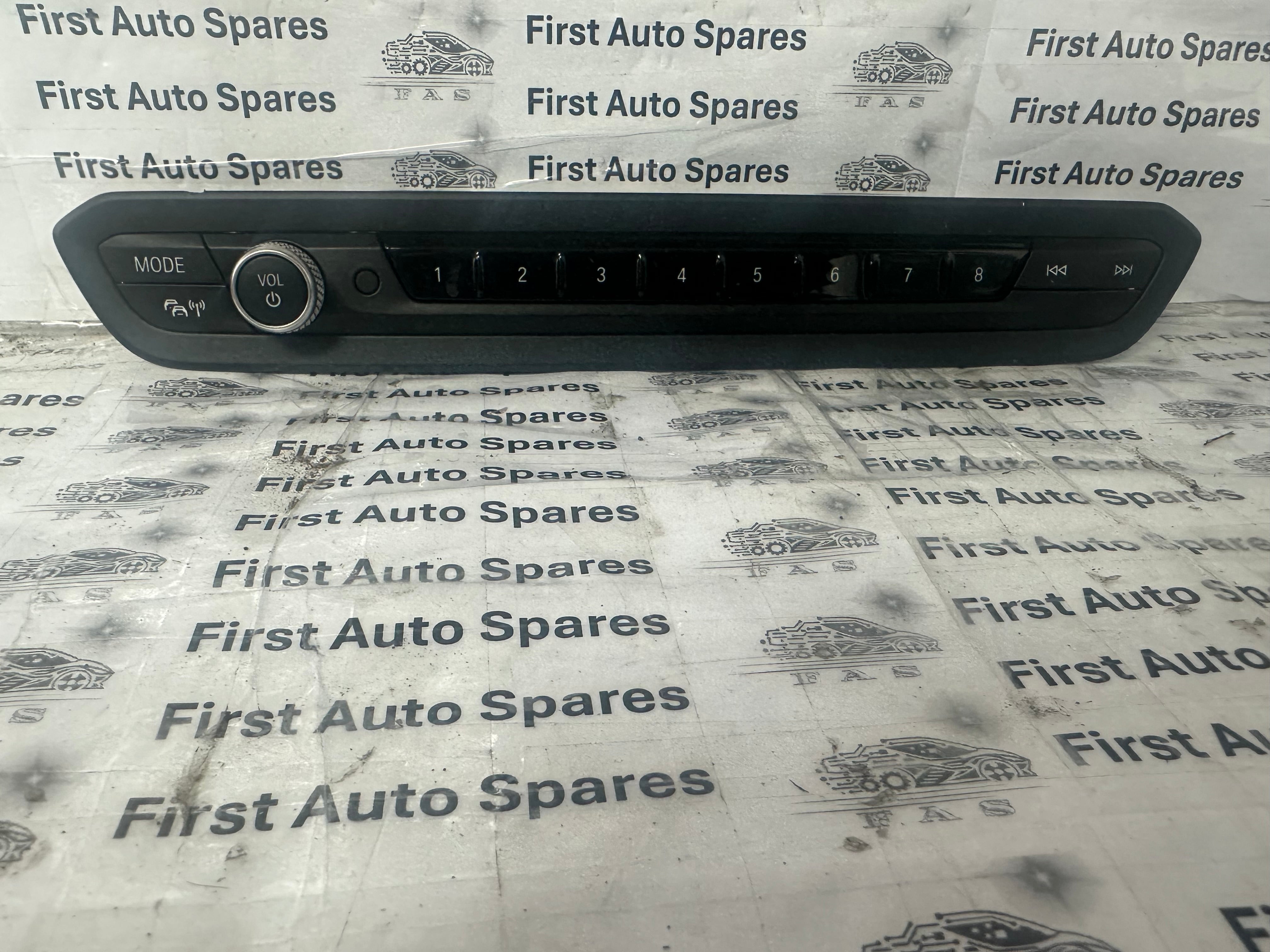 BMW X5 G05 2023 xDrive 30d Music Player Buttons (200201-10, 21B120BP3782)