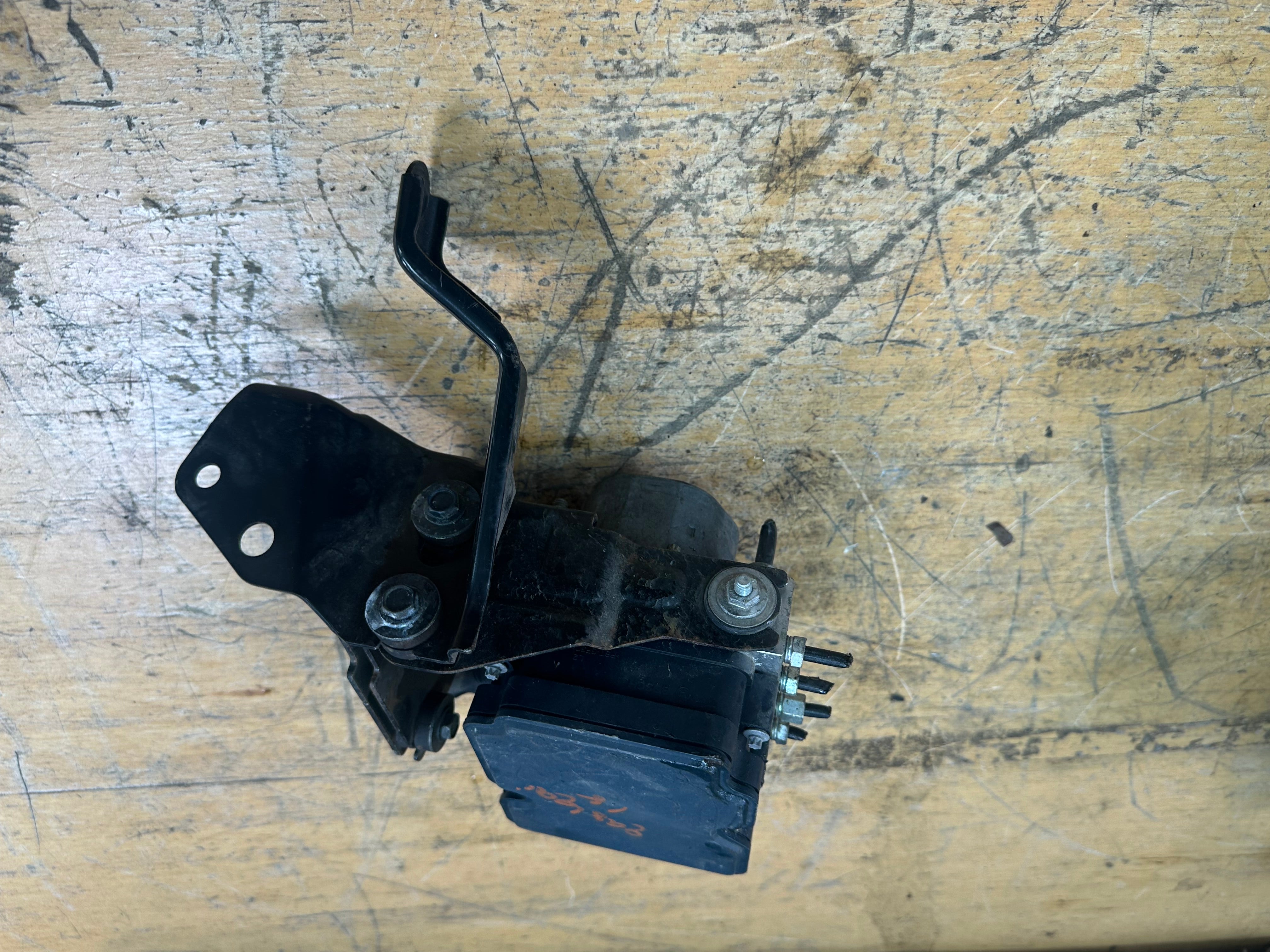 Nissan Qashqai 2018 J11 ABS Pump (47660HV59E)
