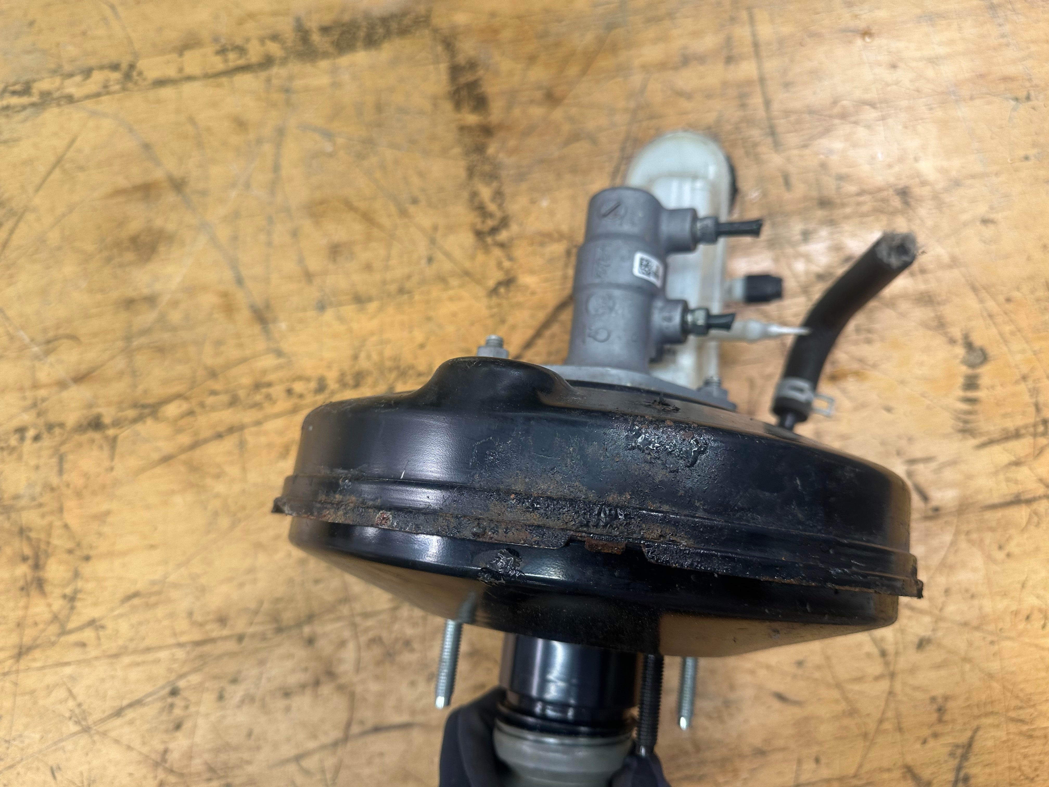 Toyota Yaris 2012–2020 Brake Servo & Master Cylinder 1.3 Petrol (47200-0D560)