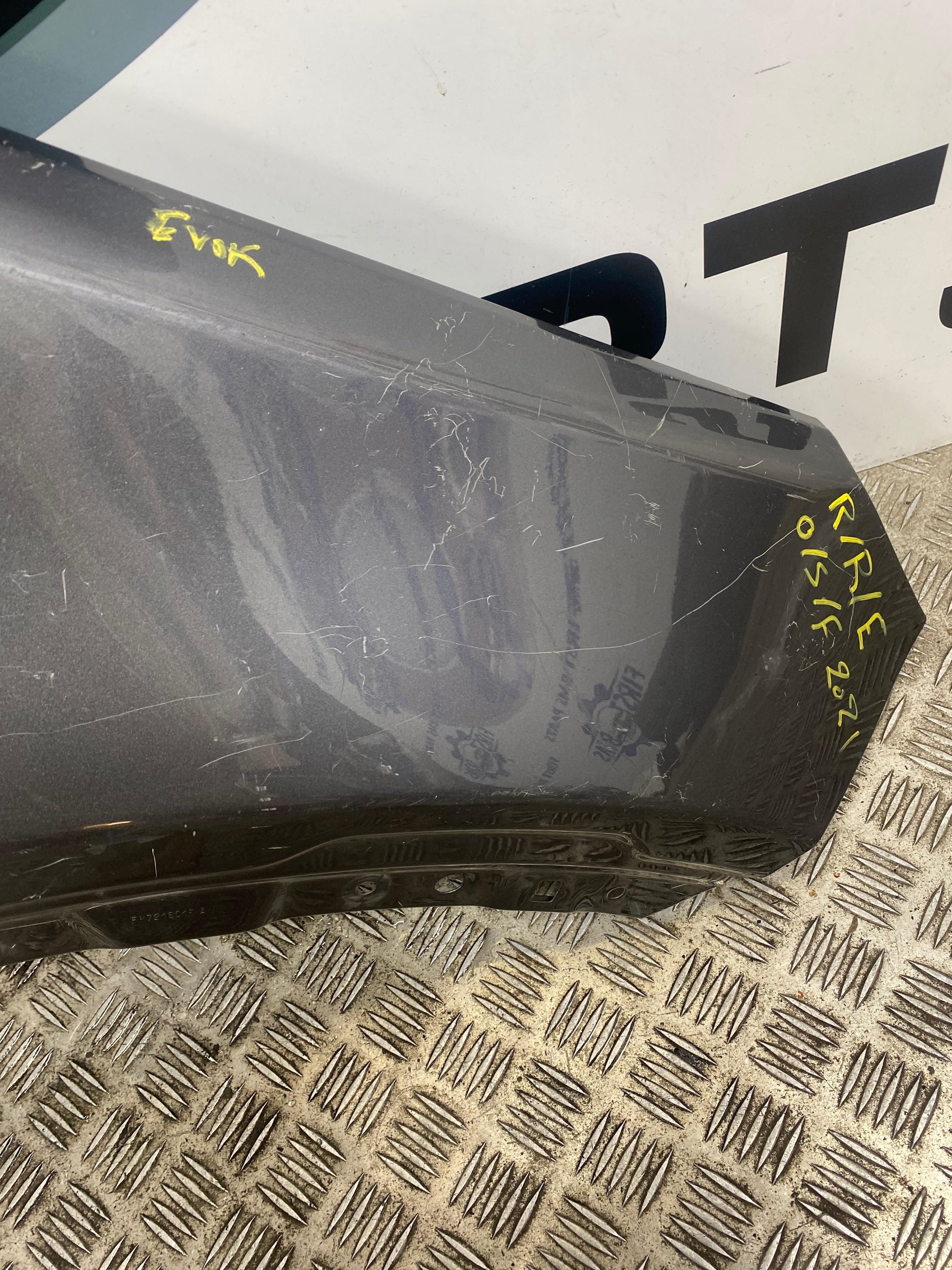 Land Rover Discovery Sport Right Driver Side Front Wing Fender 2020–Present