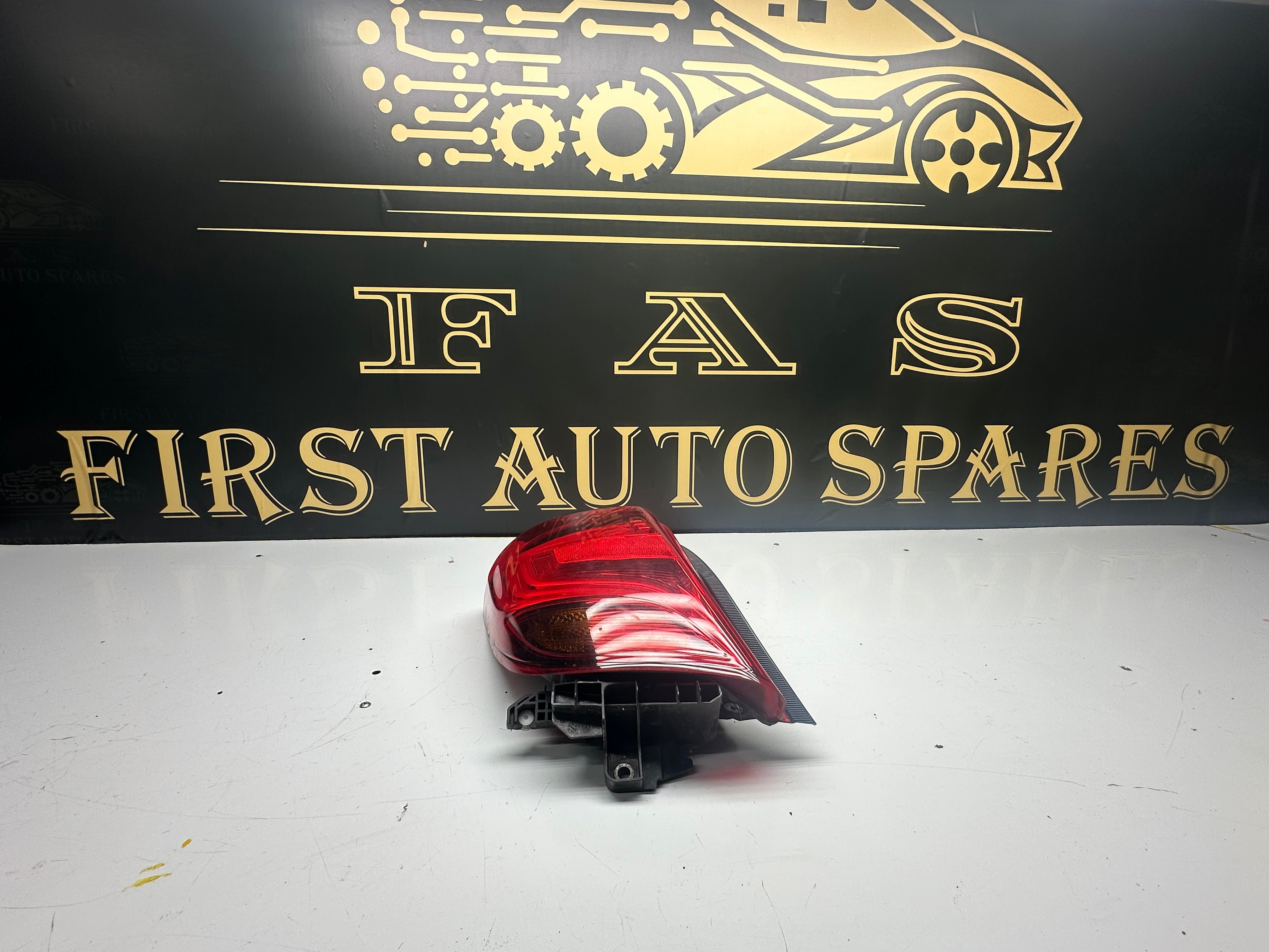 Toyota Yaris 2016 LED Right Rear Tail Light (0D-168)