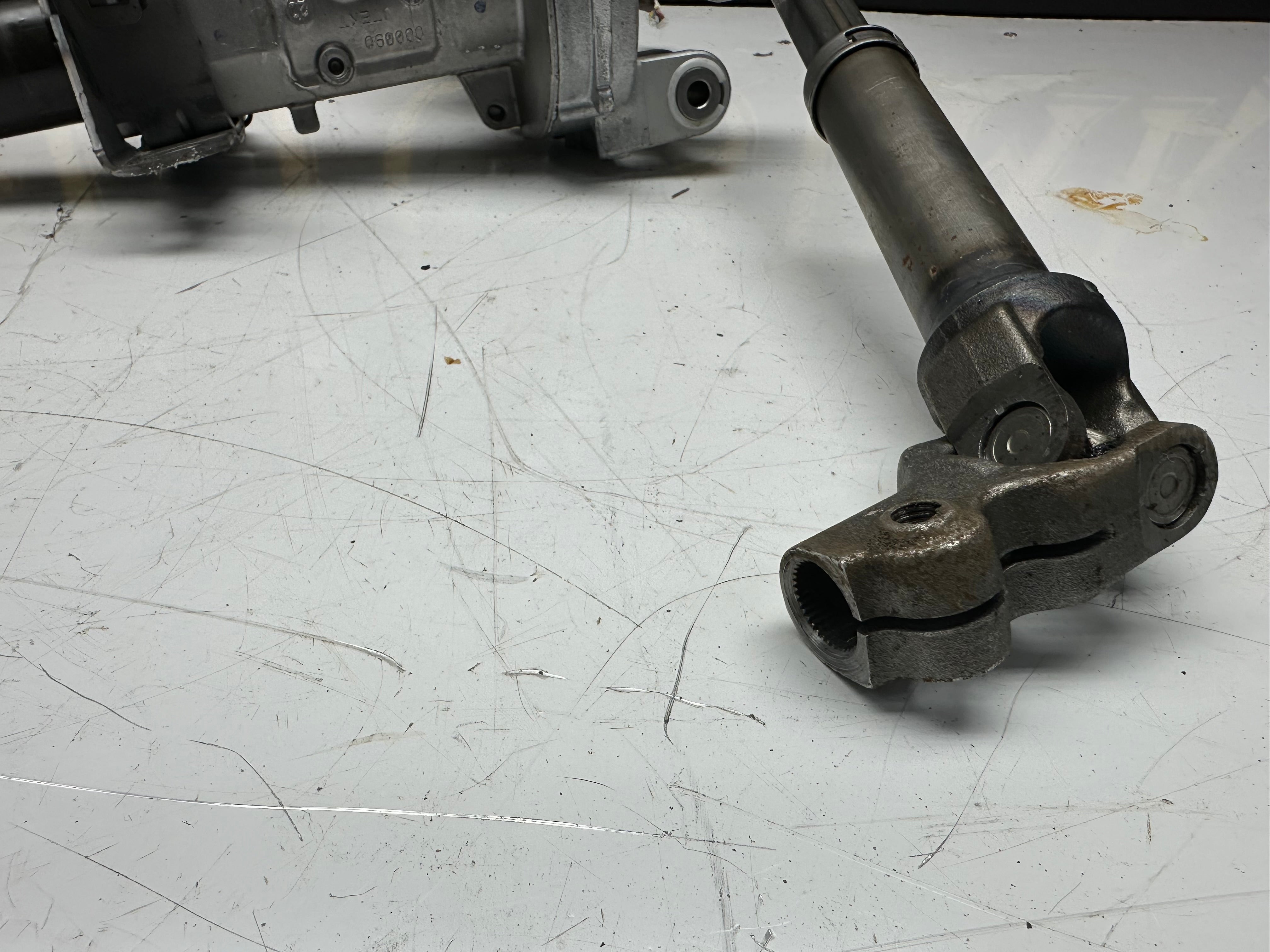 Toyota Corolla Hybrid Power Steering Column 2018–22 (45250-02P70) (89650-12L40)