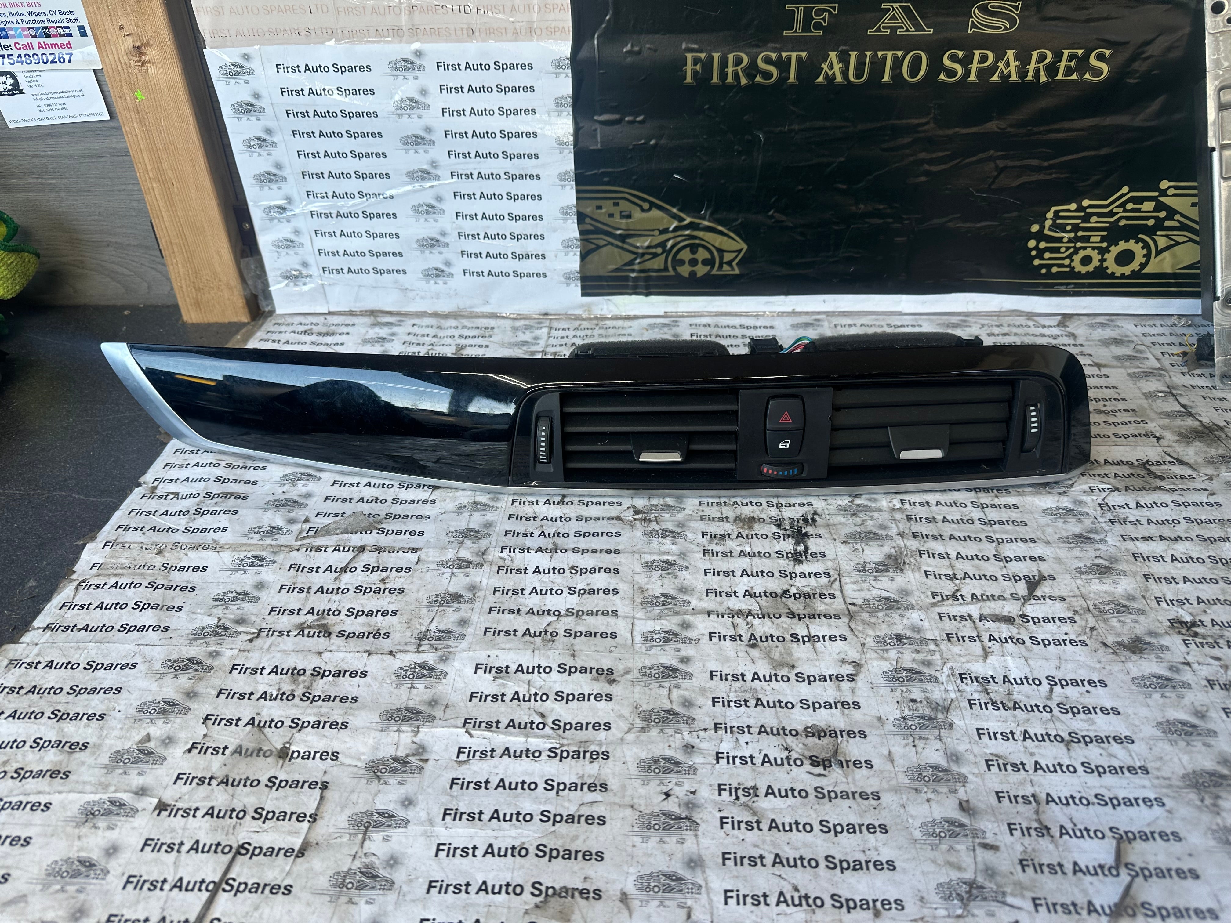 BMW 2 Series 220i M Sport Centre Dash Trim 2013–2021 (9347436) (9396301)