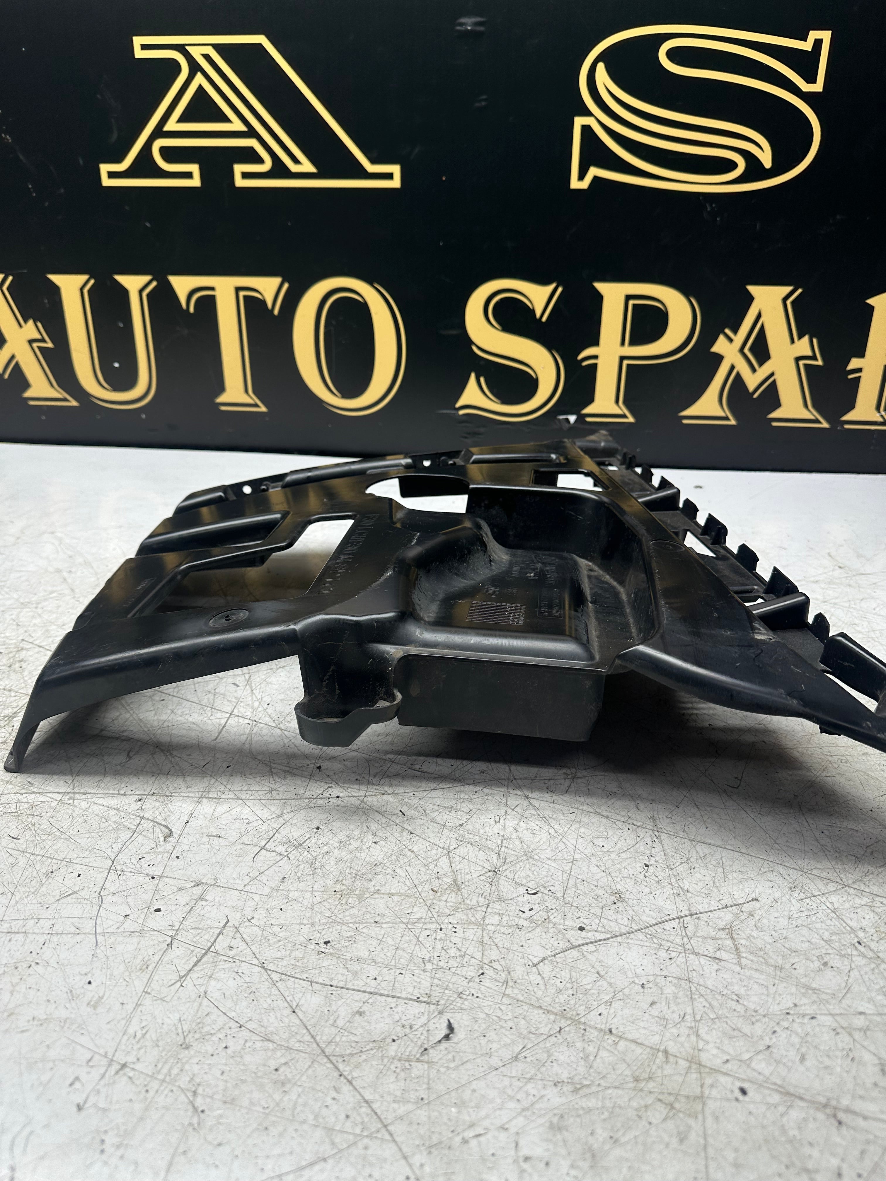 BMW 3 Series F30 Rear Left Bumper Bracket (2012–2018) (51127384465)