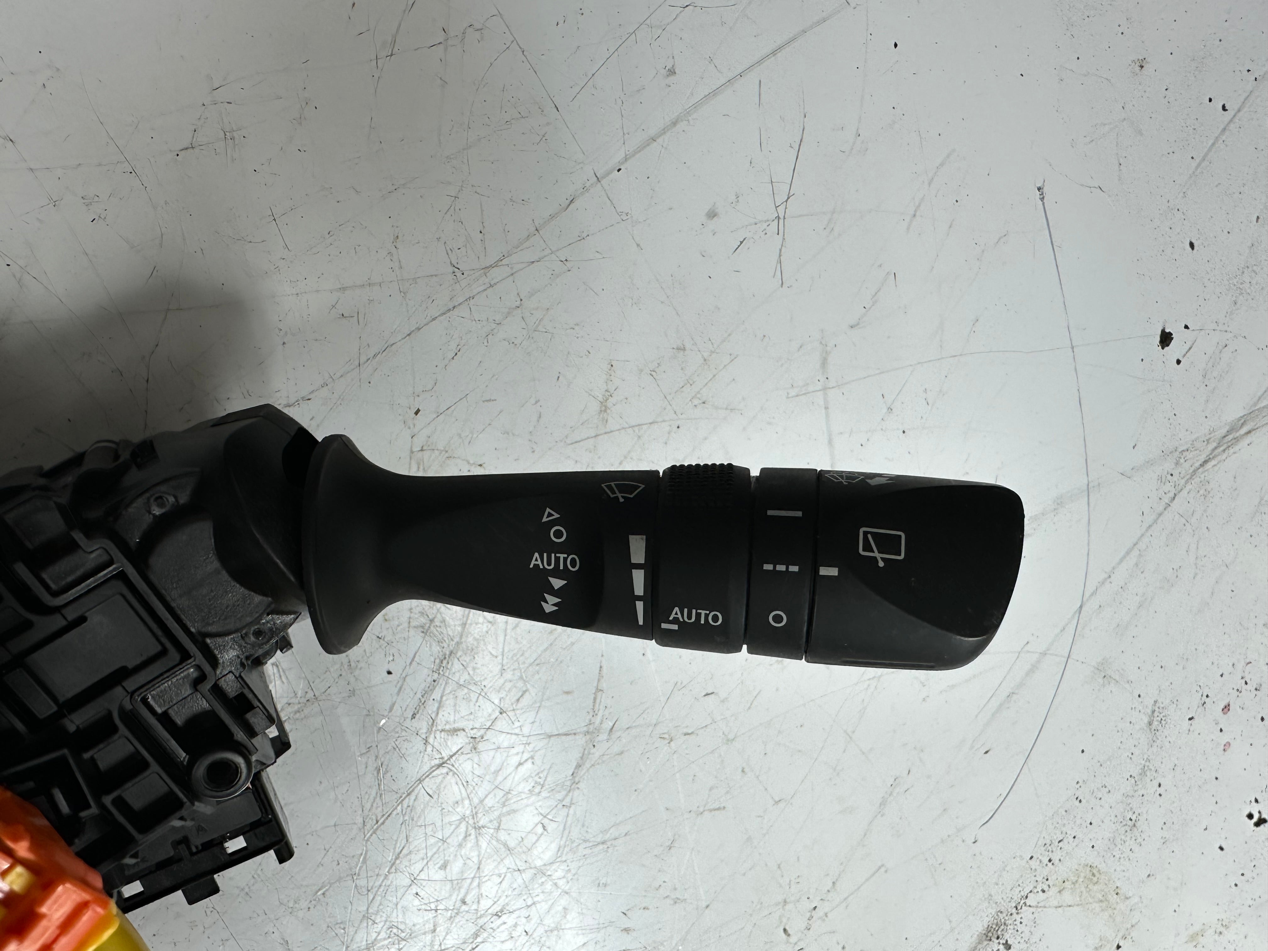 Toyota Auris 2016 Clock spring / Angle Sensor / Squib (89245-02060)
