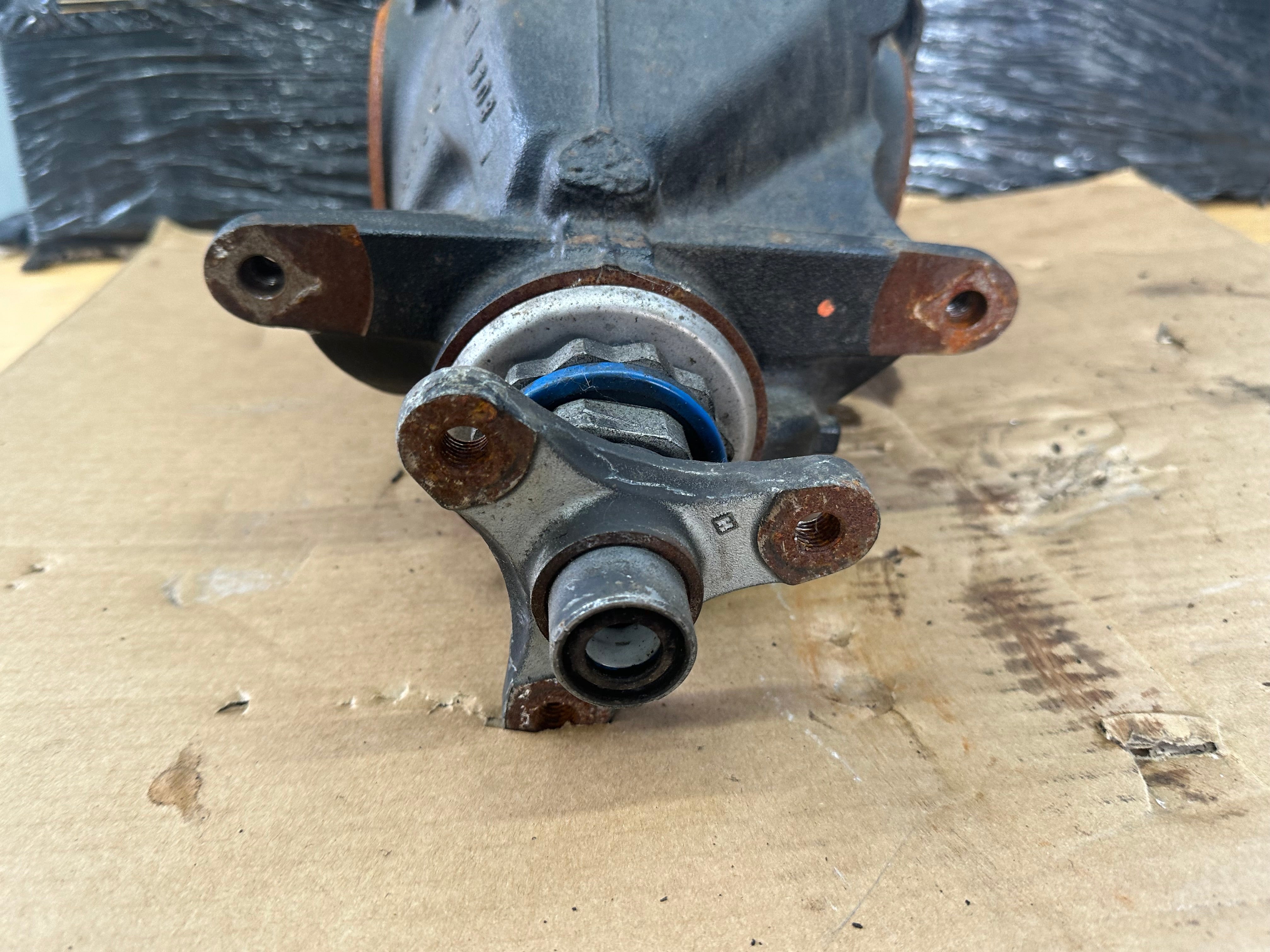 BMW 3 Series Rear Diff Differential 2.81 Ratio (8485723-03)