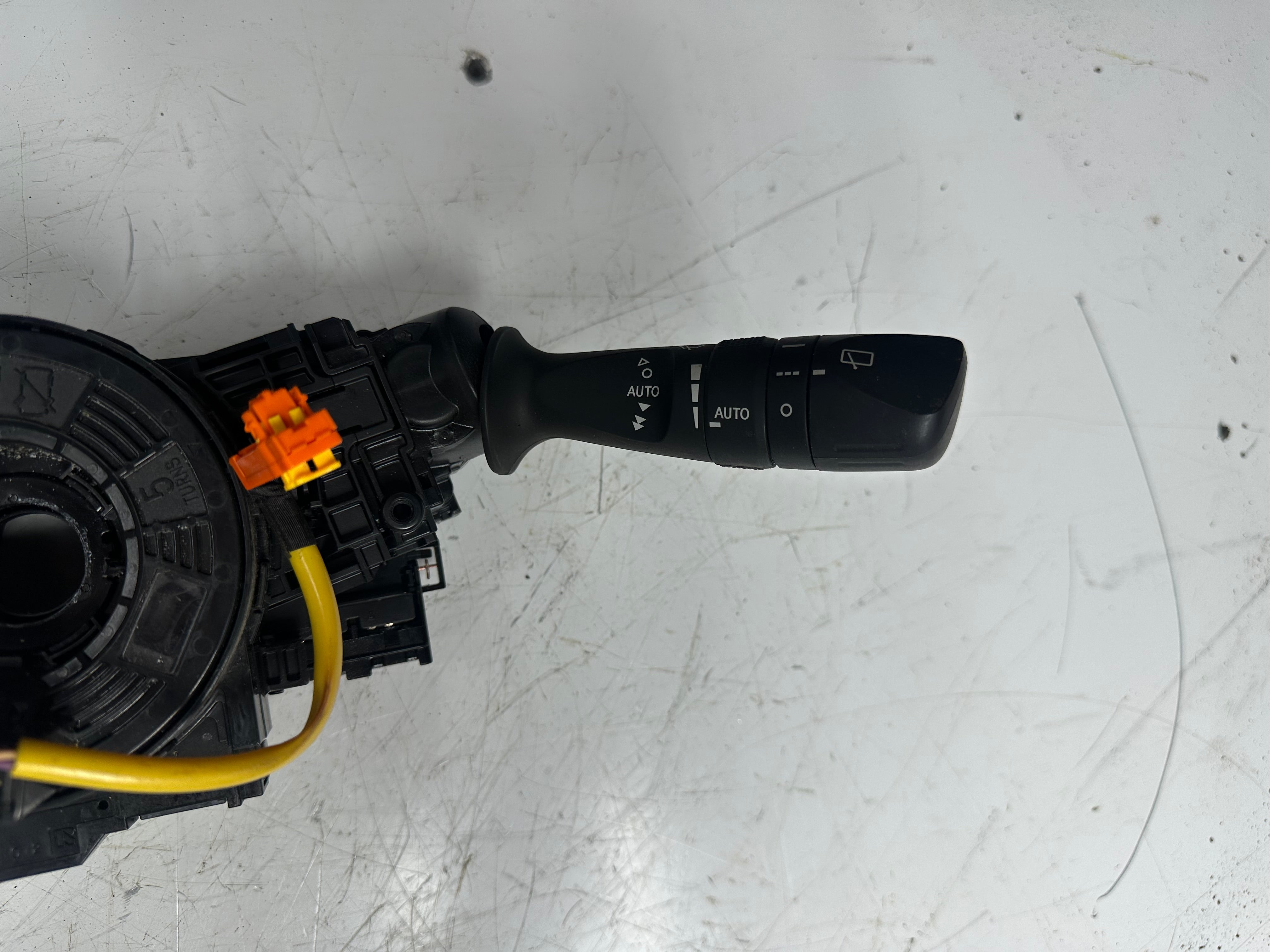Toyota Auris 2016 Clock spring / Angle Sensor / Squib (89245-02060)