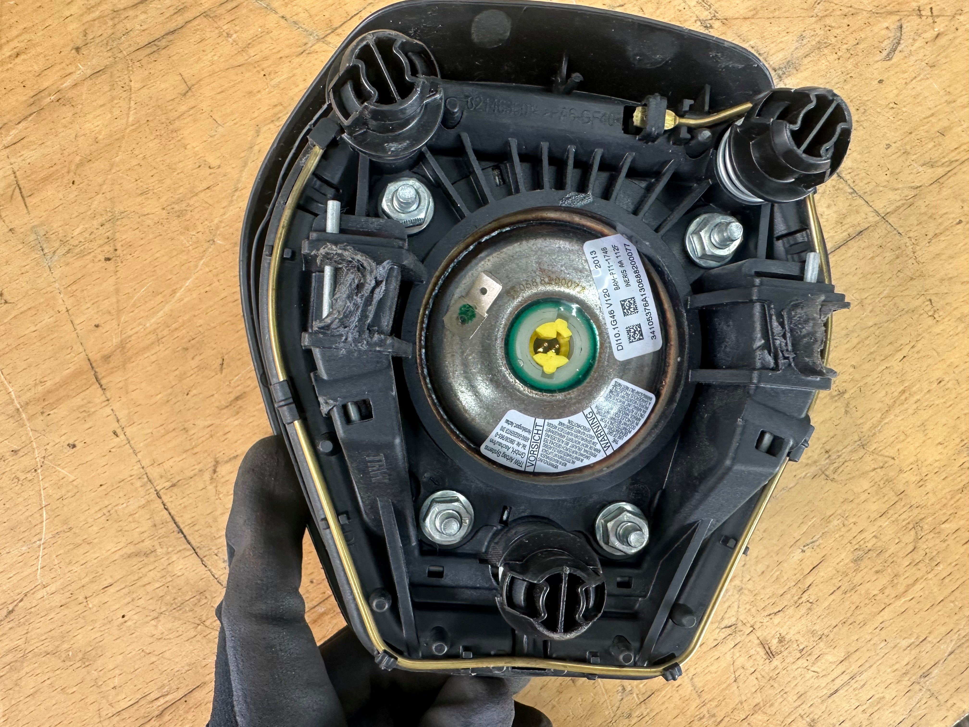 Ford Fiesta MK7 2013 Driver’s Steering Wheel Safety ABag (BAM-PT1-1746)