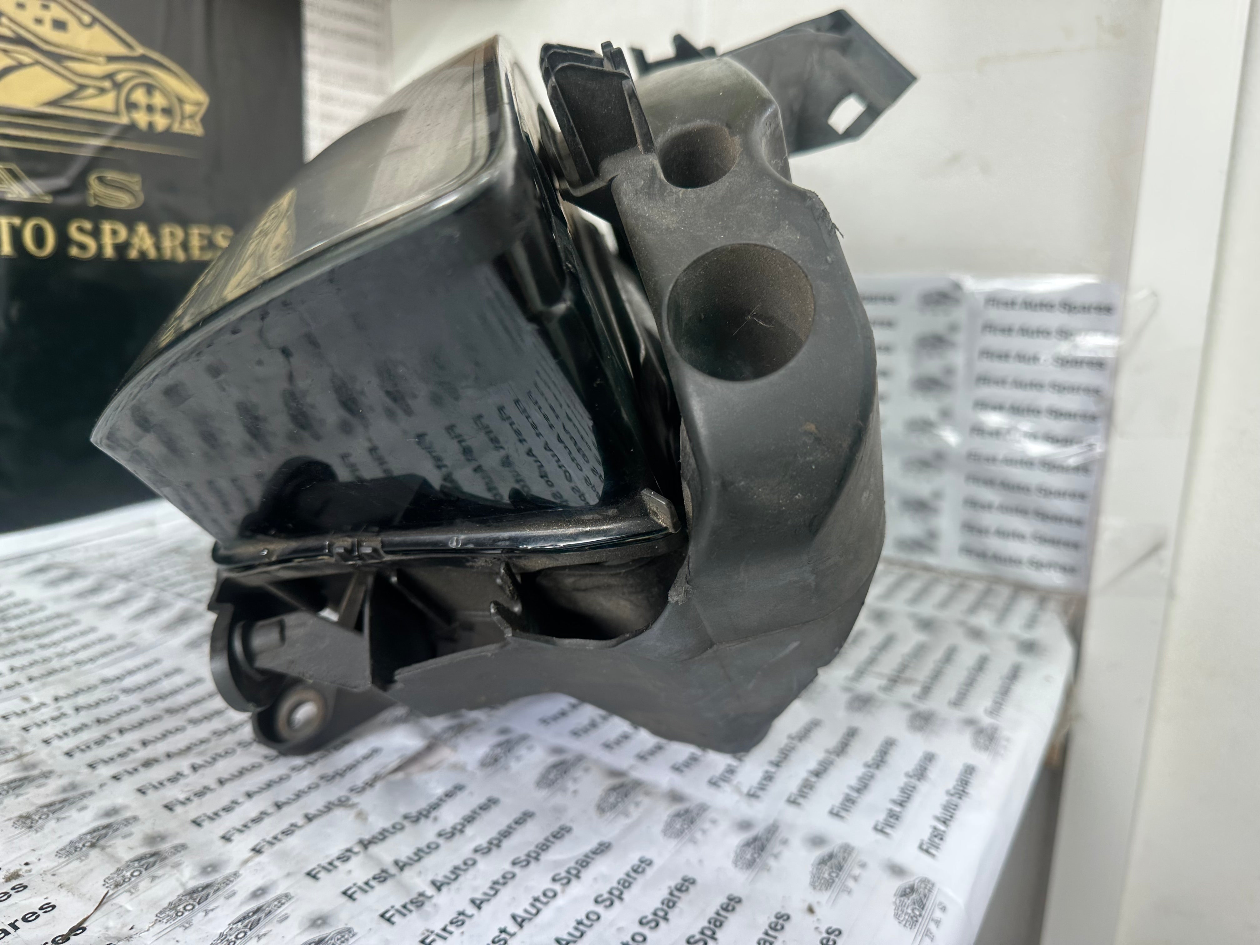 Audi A5 2010 Left Headlight with Bracket (8T0941003AB) (2001812)