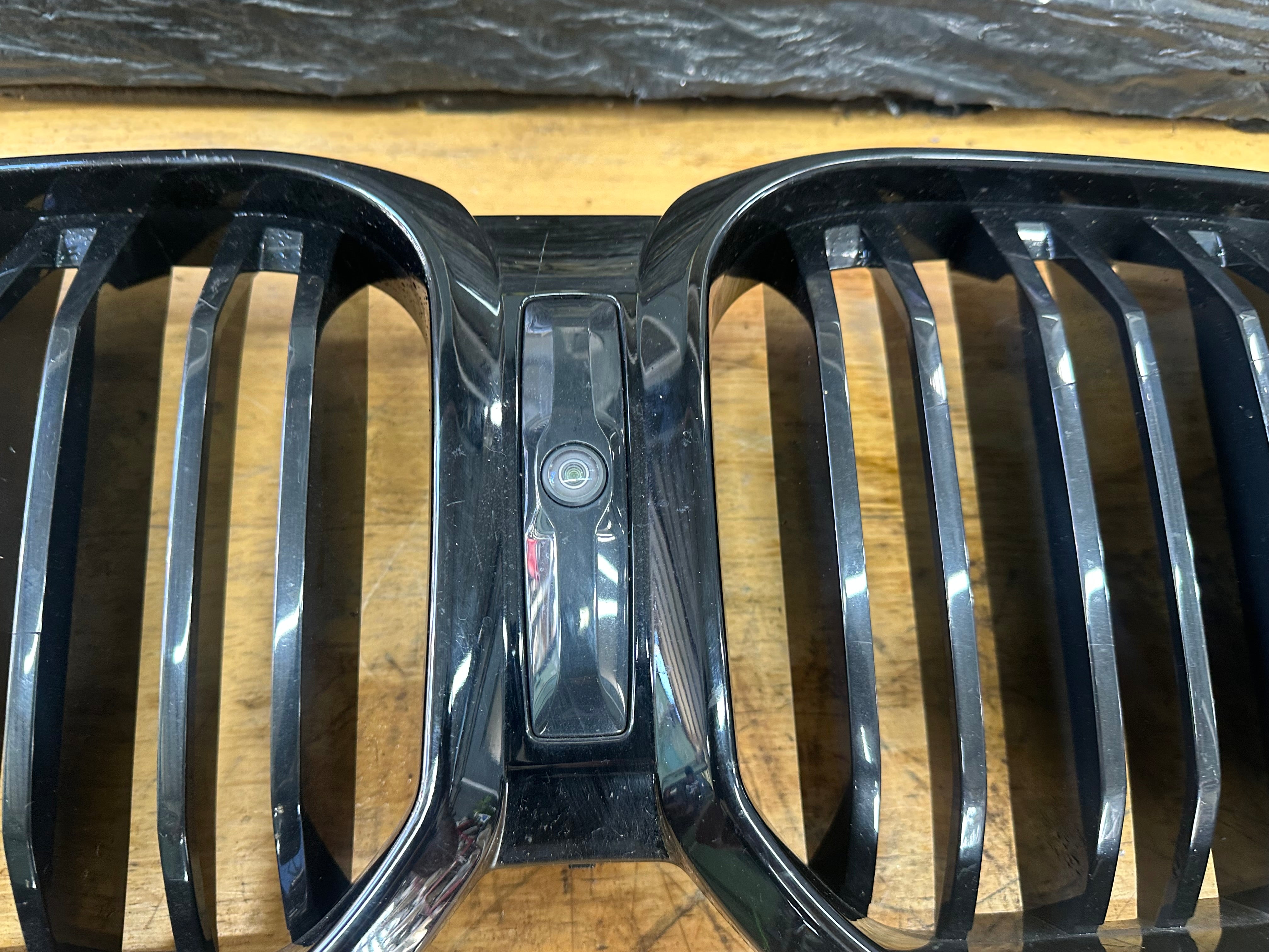 BMW X3 G01 2021 M Sport Front Bumper Grille with Camera Sensor (10627111) (9501170)