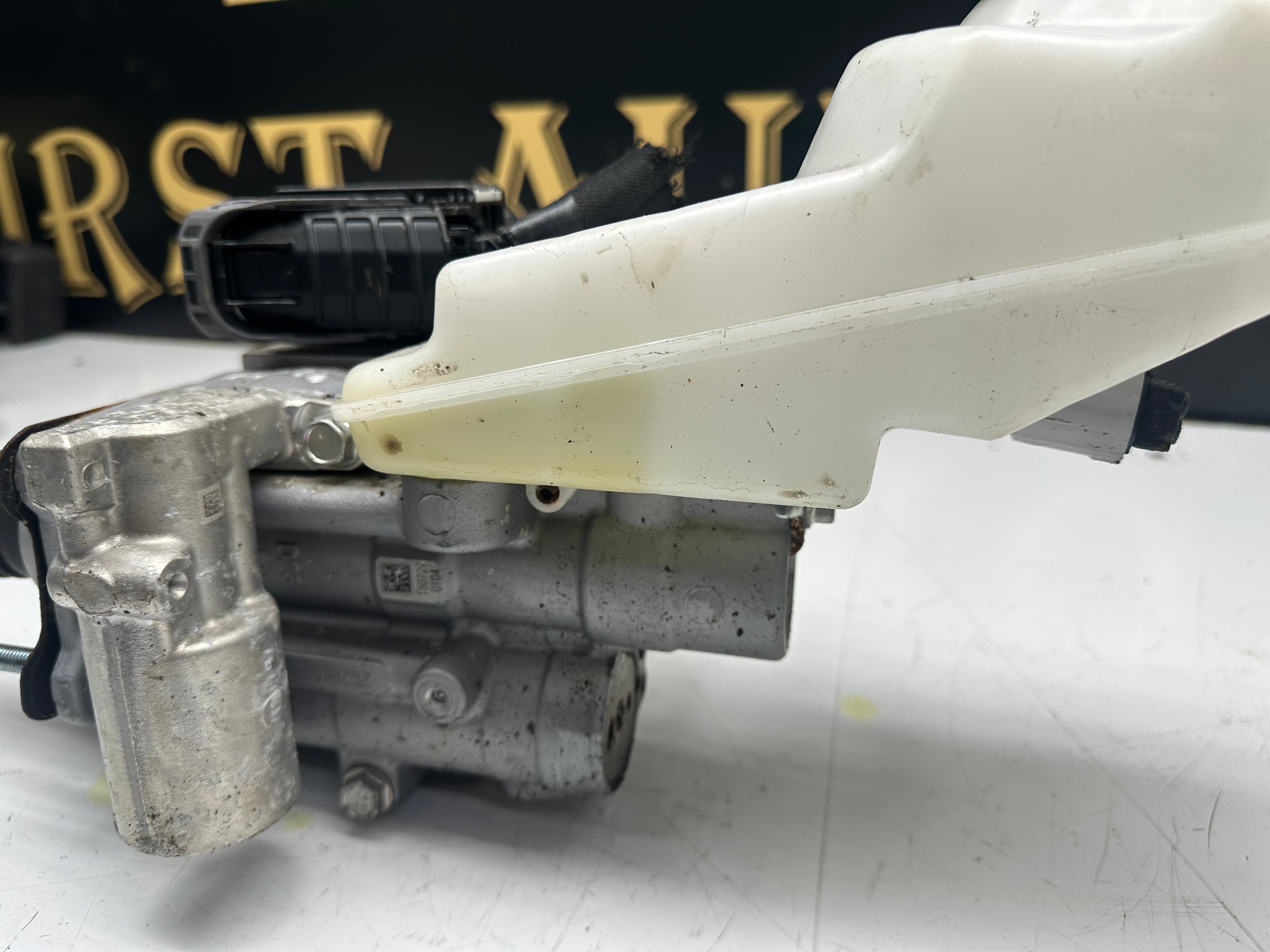 Toyota Corolla MK12 ABS Pump Hybrid 1.8 Petrol (47210-12321) (47270-47040)