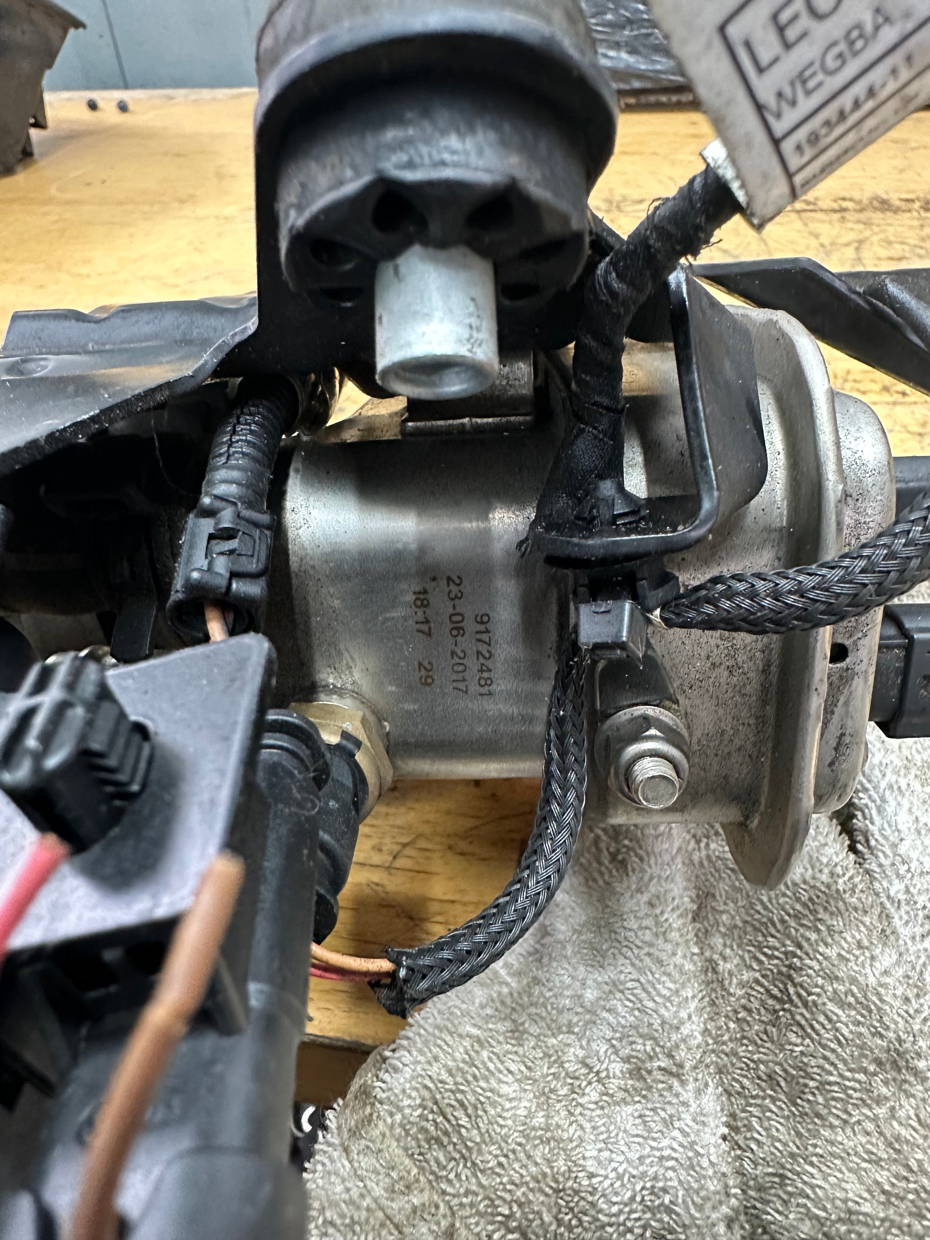 BMW 3 Series F30 B48 2012–2019 Hybrid Engine Motor Pre-Heating Unit (670612)