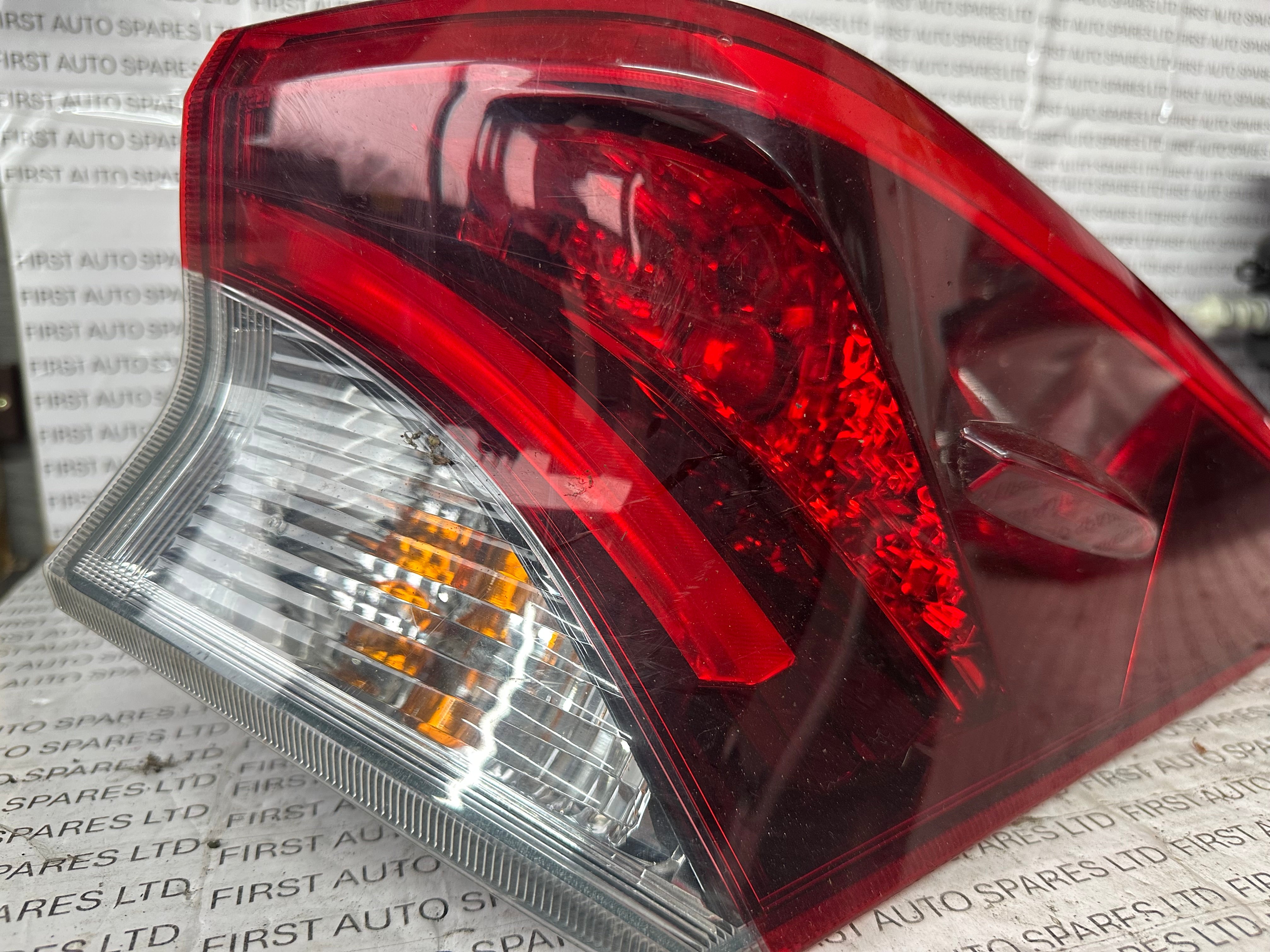 Toyota Auris Estate Right Rear Tail Light (02-353)