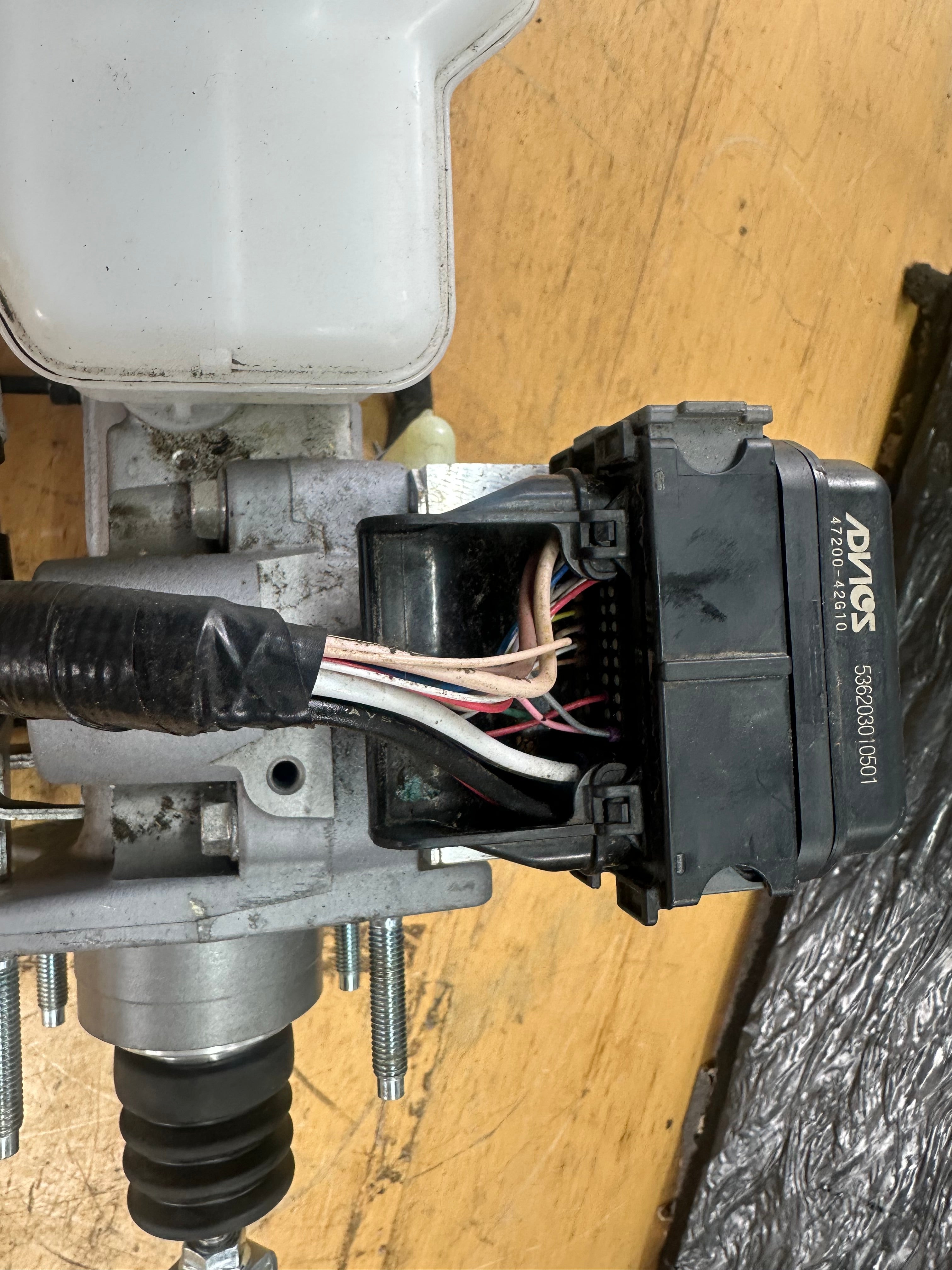 Toyota RAV4 V XA50 2022 ABS Control Unit (47200-42G10) (4720042G10)