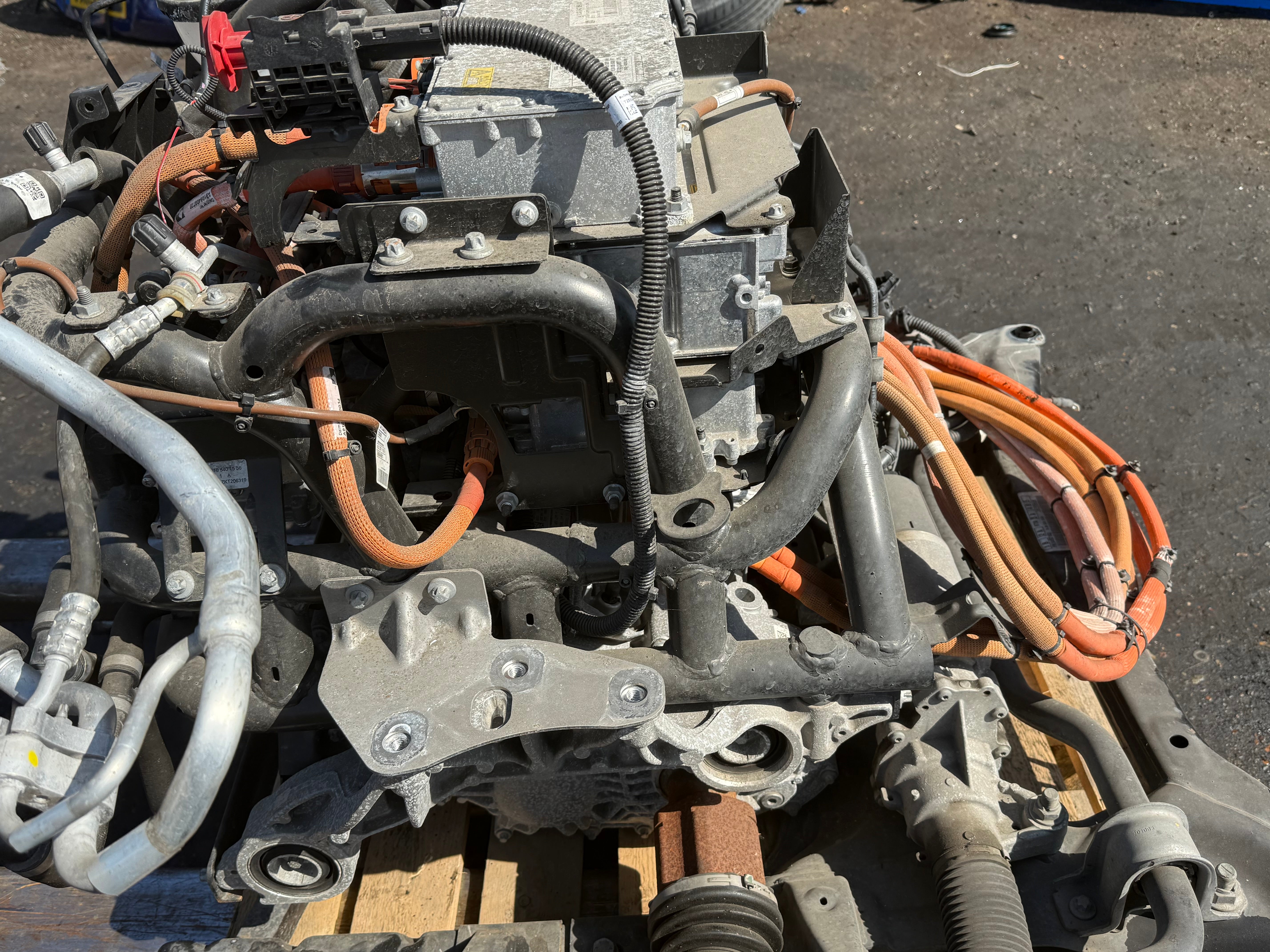 Mercedes Sprinter MK3 (W907) Front Electric Motor