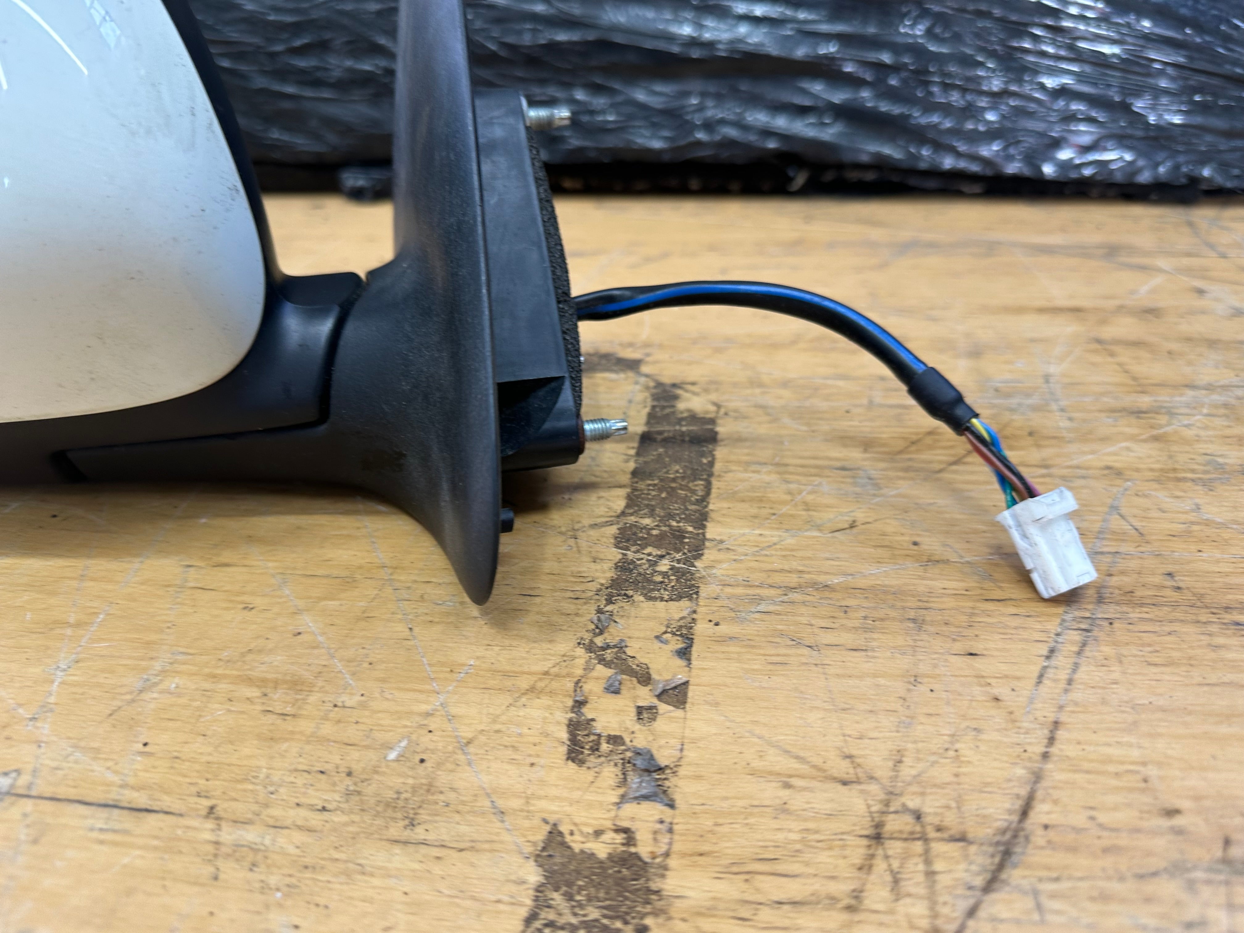 Nissan Juke F15 2010-2019 Right Driver’s Wing Mirror in White (Z33301) (023362)