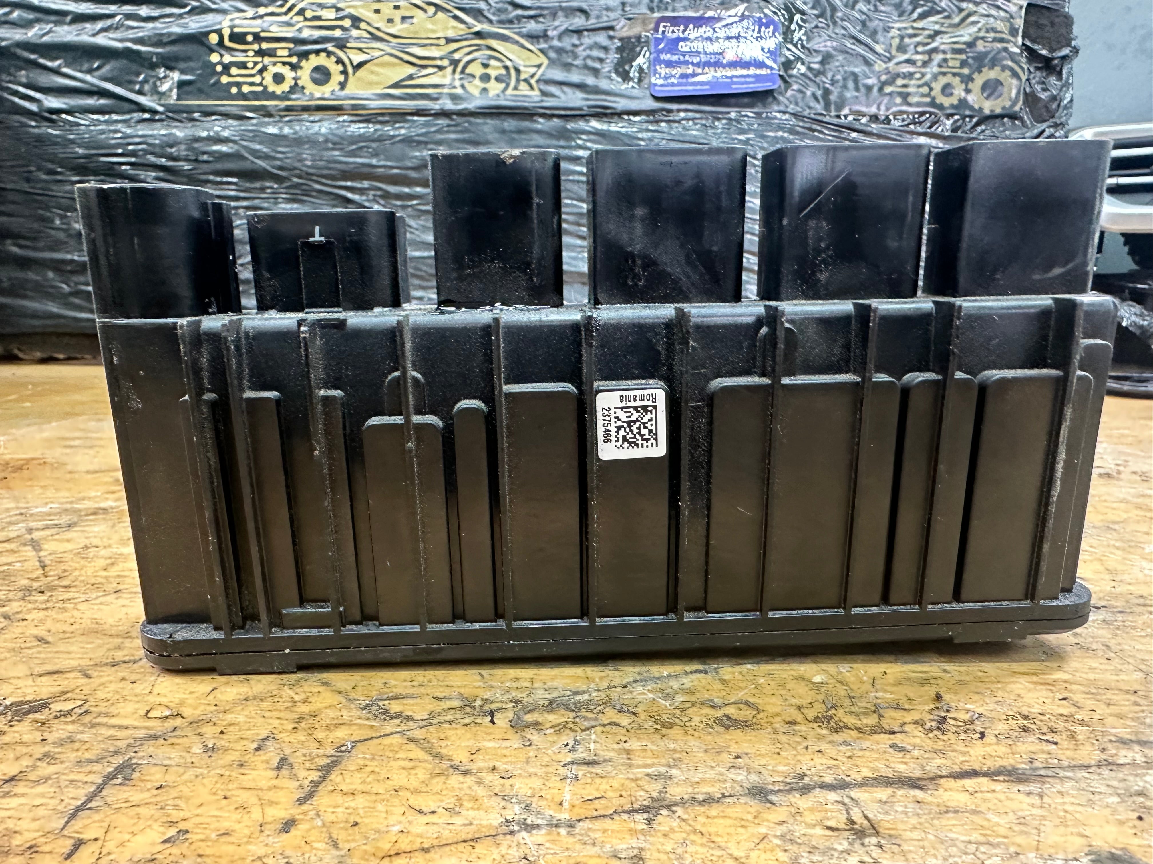 BMW 3 Series F30 Integrated Power Supply Control Module (8638551-04)