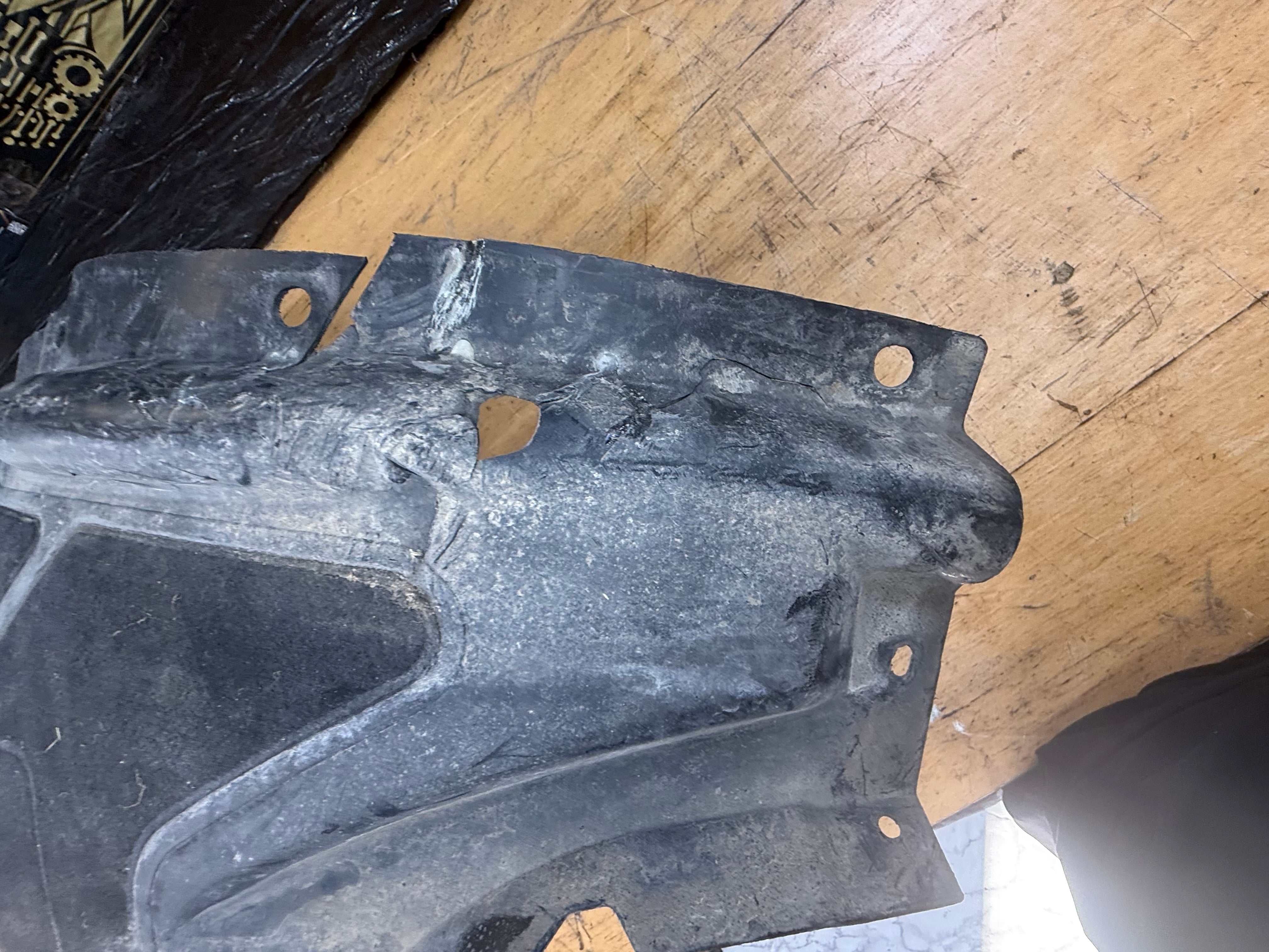 BMW X5 2017 Right Driver’s Side Front (O/S/F) Wheel Arch Cover Liner (7290854)