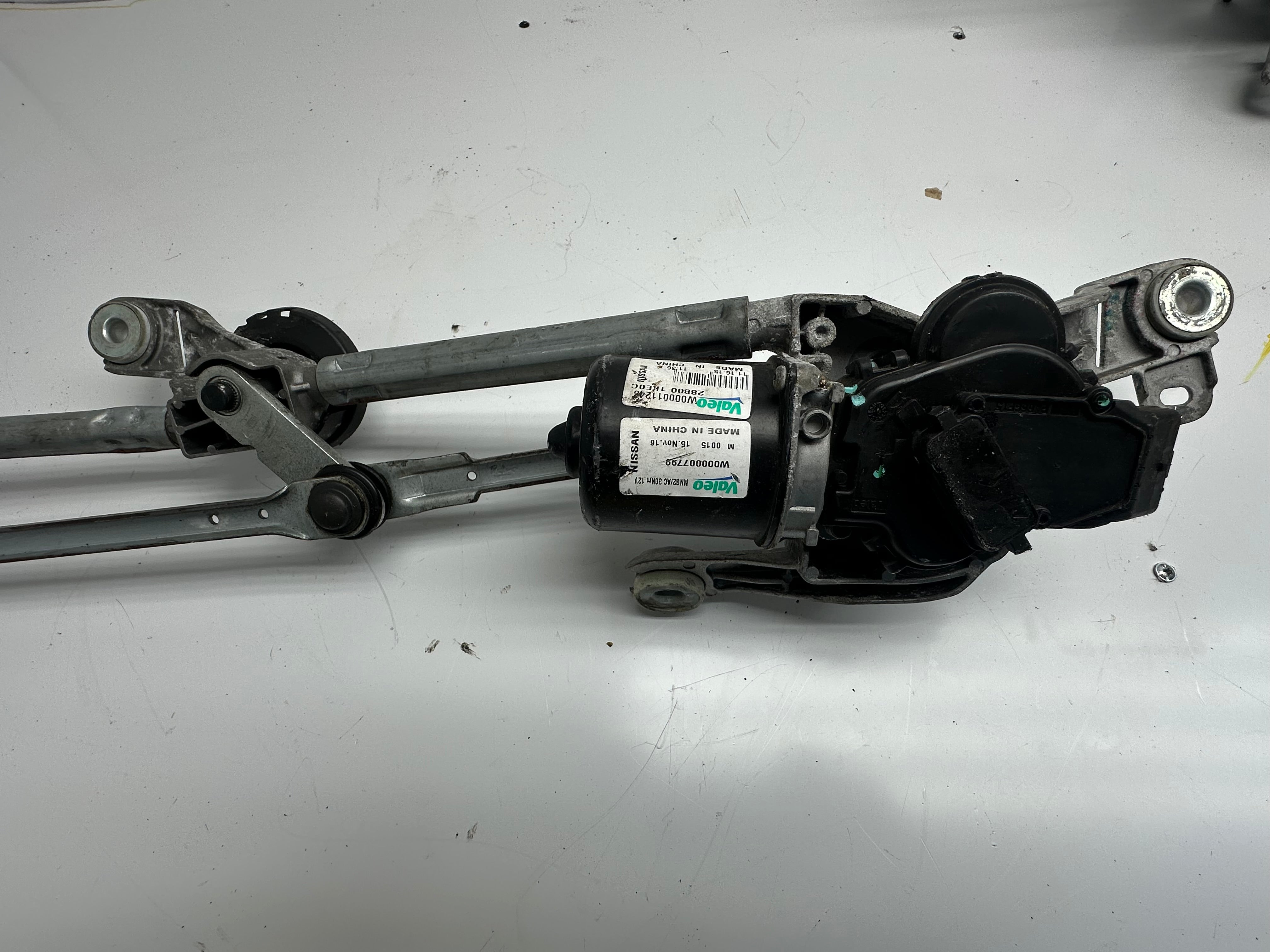 Nissan Juke Front Wiper Motor & Linkage (28800 1KE0C), (W000007799)