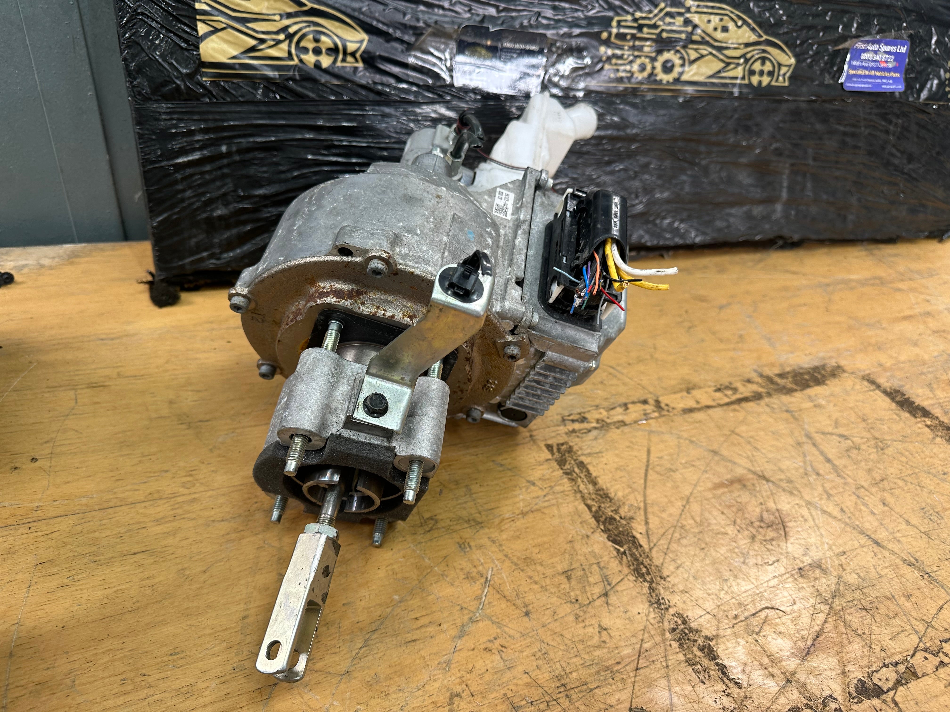 Nissan Leaf 2017–2023 Brake Servo & Master Cylinder (EAC1035-04A) (EAC103504A)