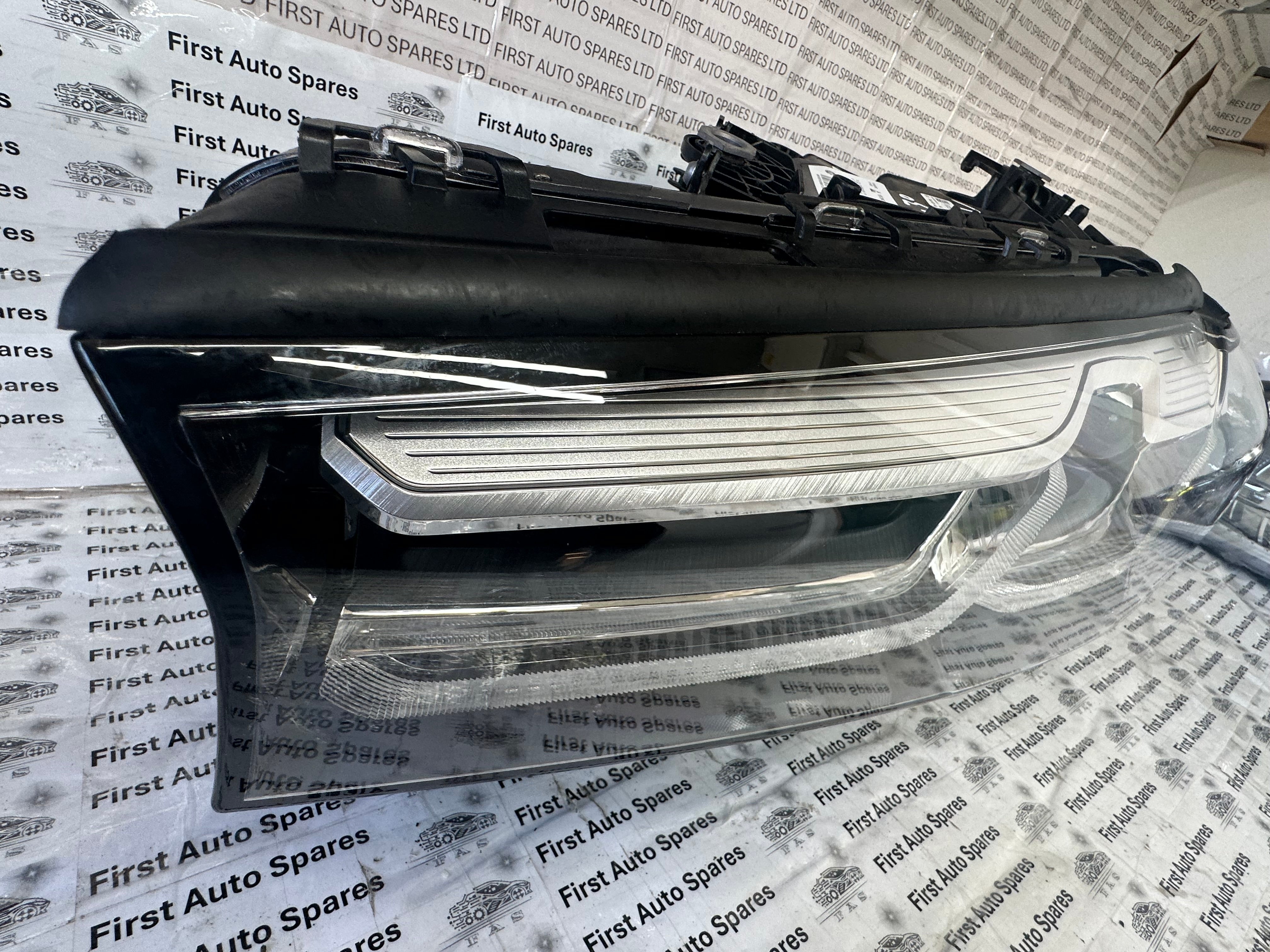 BMW 5 Series G30 F90 G31 LED Left Headlight (9479273-10)