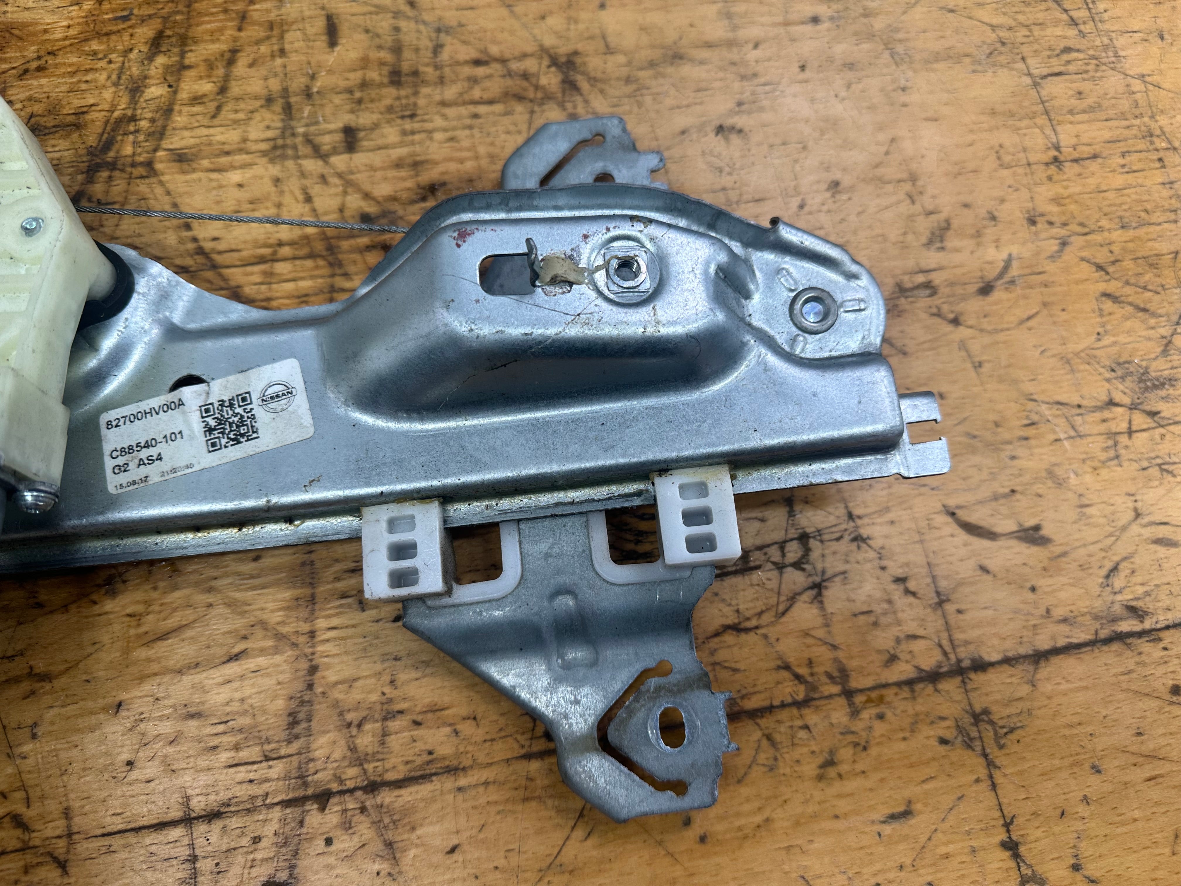 Nissan Qashqai J11 2014–21 Right Rear Window Regulator (82700HV00A) (C88540-101)