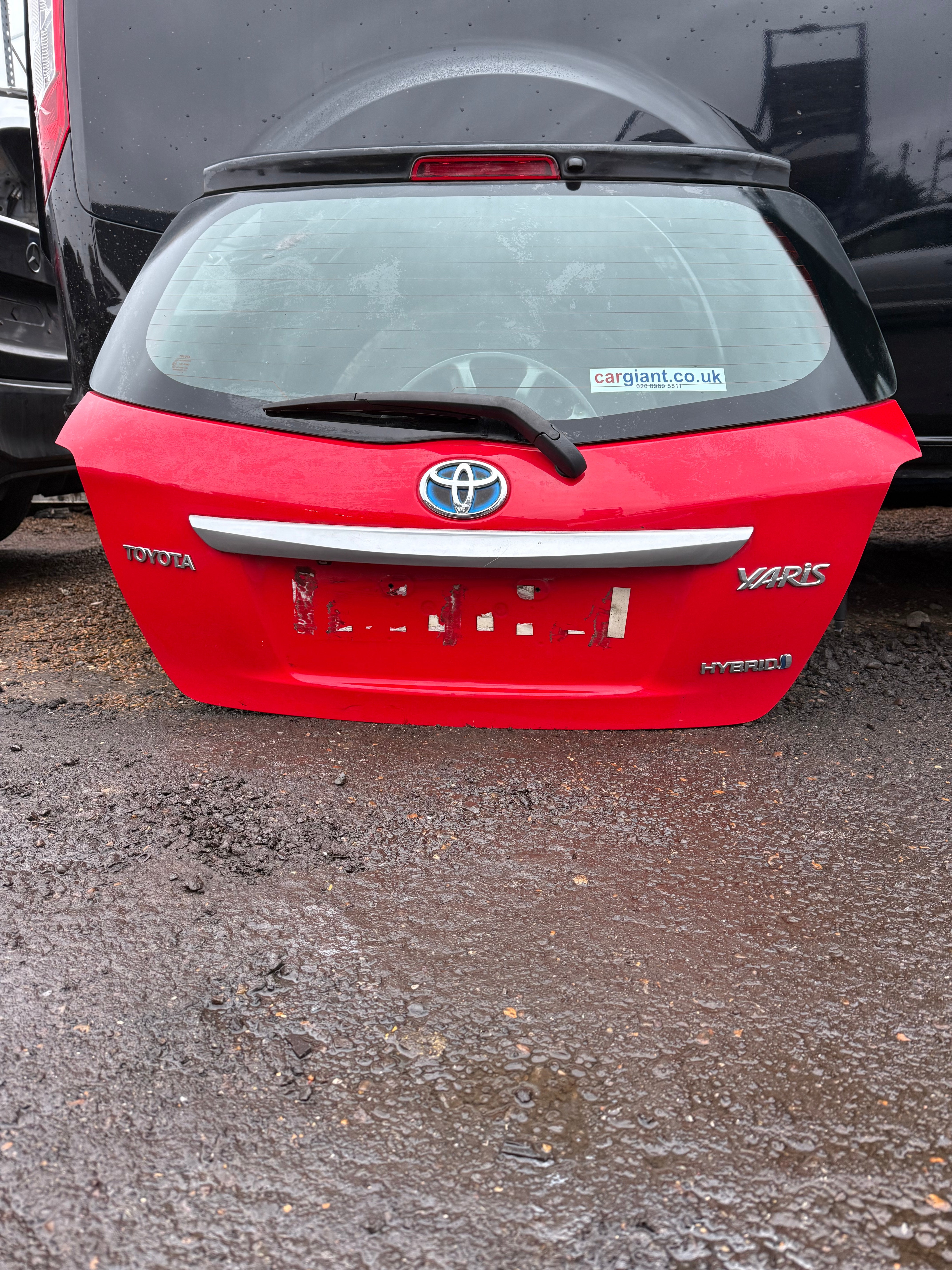 Toyota Yaris 2014-2016 Tailgate