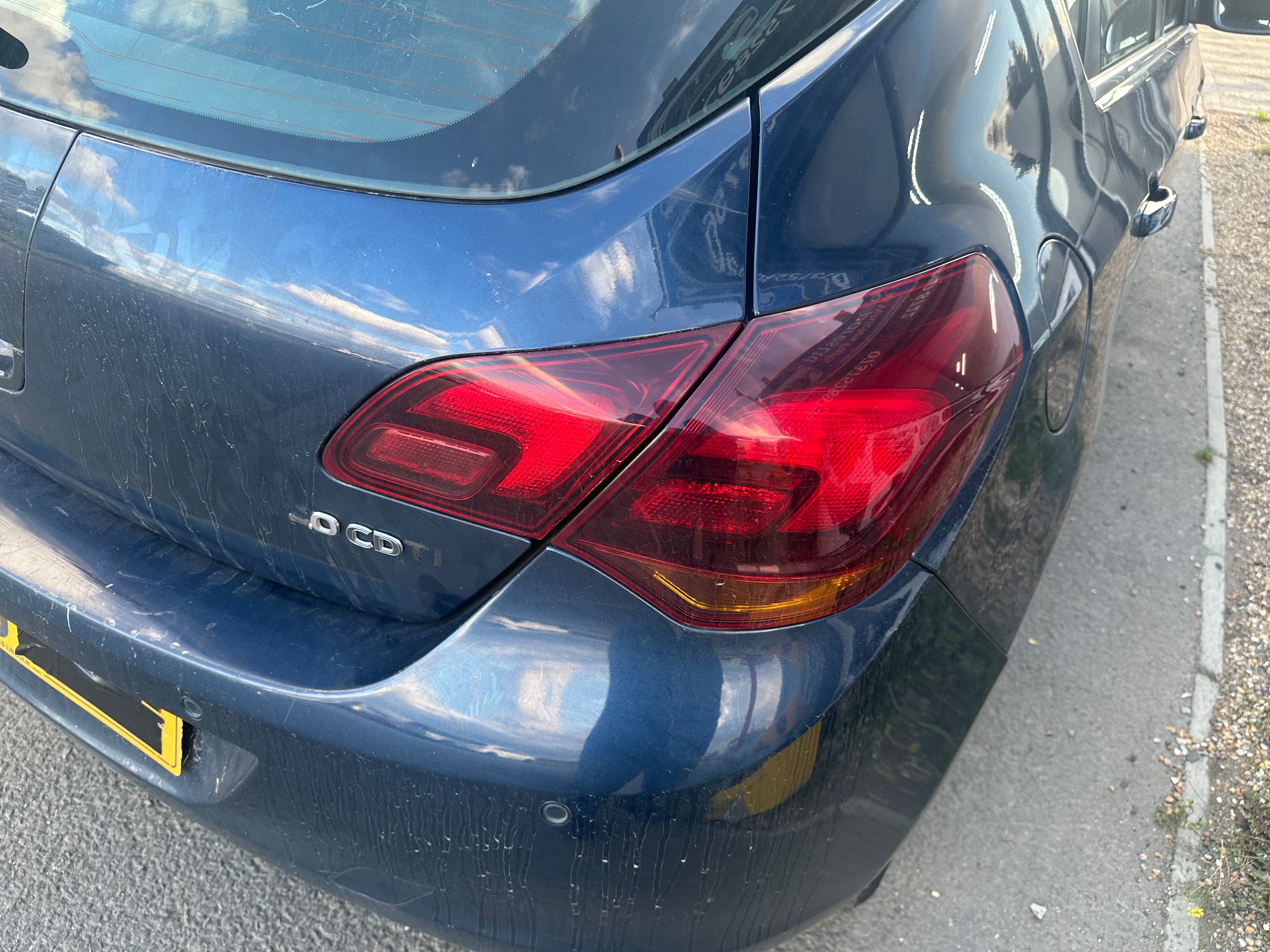 Vauxhall Astra SRi CDTi 2010 For Parts or Full Vehicle Sale (Price For A Wheel Nut Only)