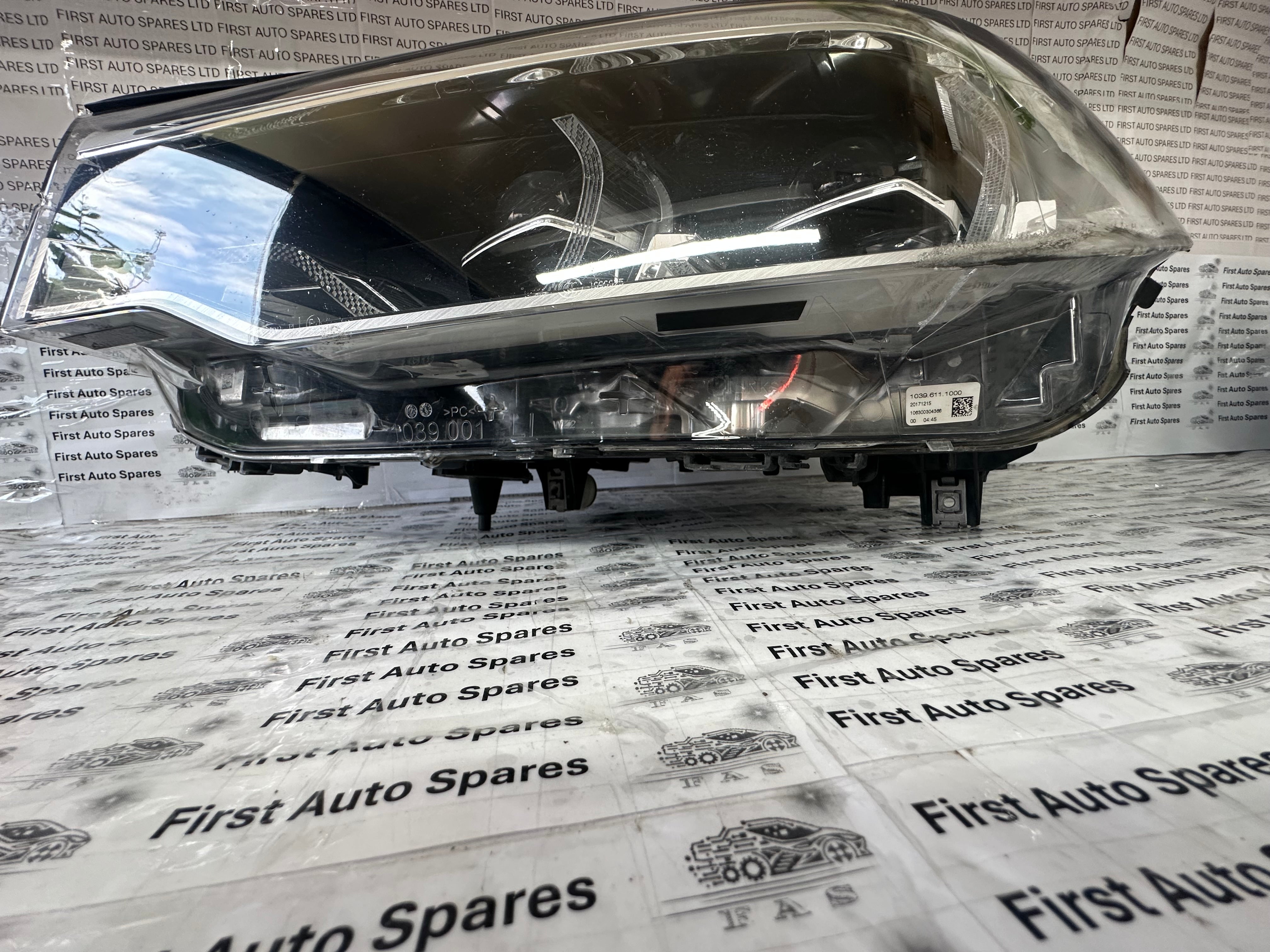 BMW 5 Series G30 G31 Adaptive LED Headlight Left (7439209-01)