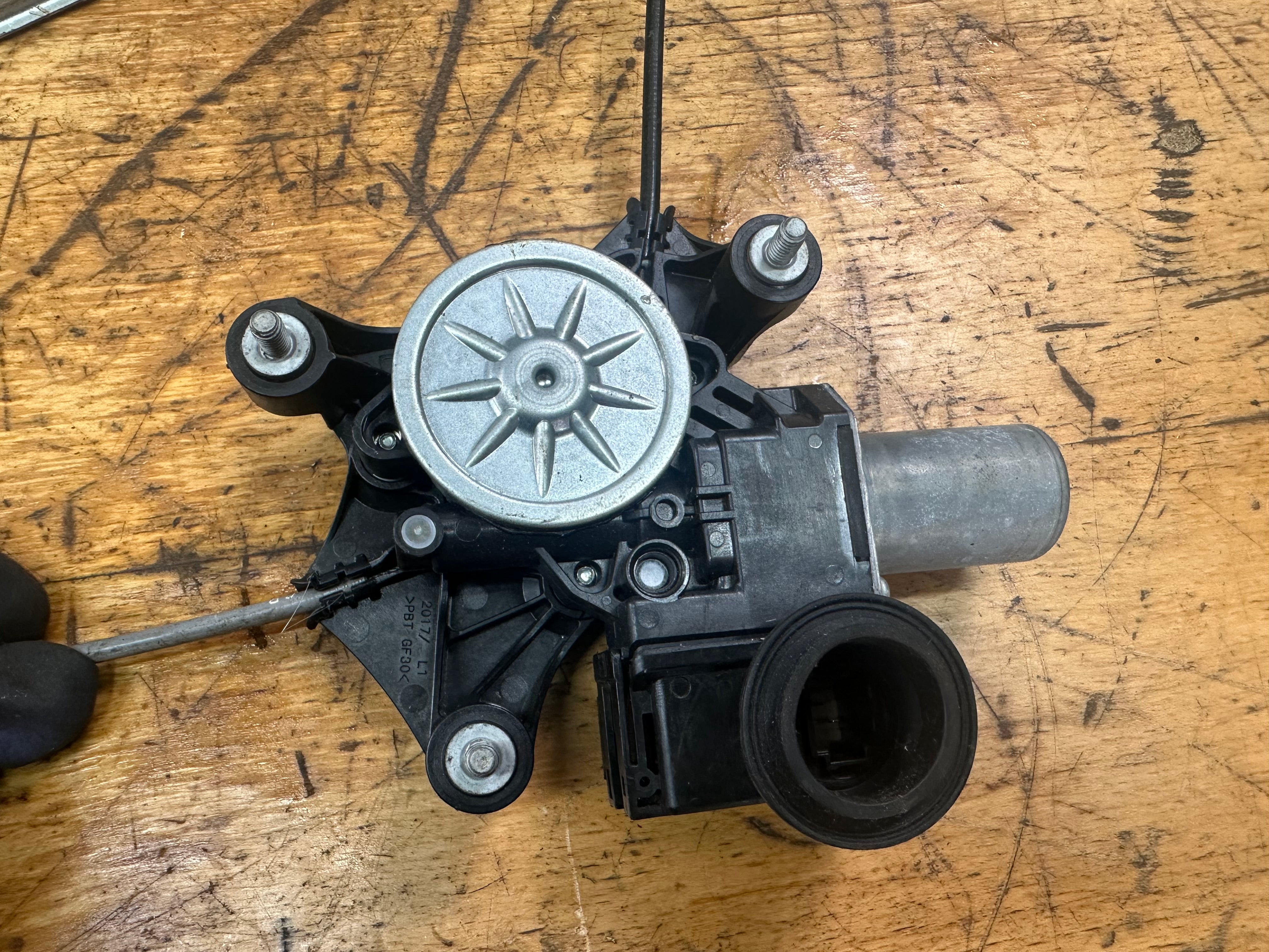 Toyota RAV4 2019–24 Rear Left N/S/R Window Regulator (85720-42140) (062020-5531)