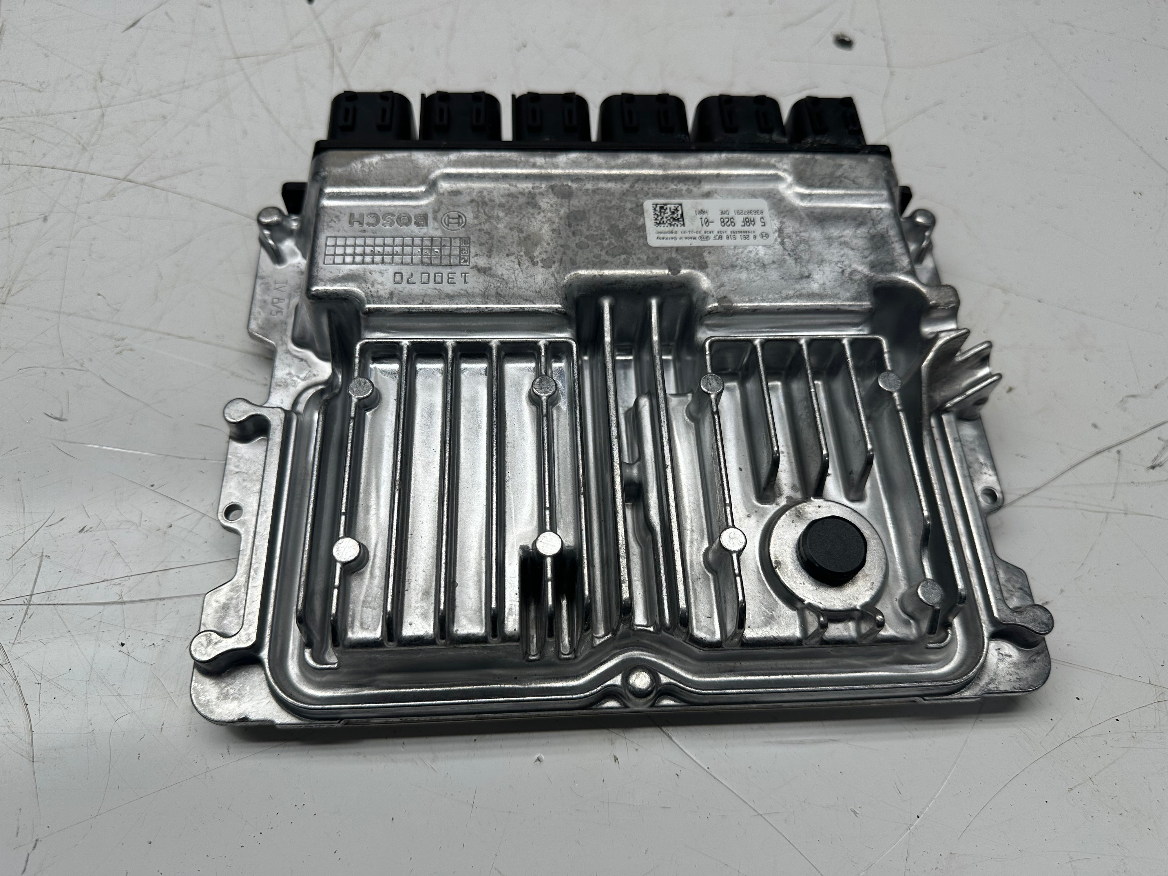 BMW 3 Series G20 Engine Control Unit (ECU) 2.0 Petrol 225kW 2024 (5A8F928-01)