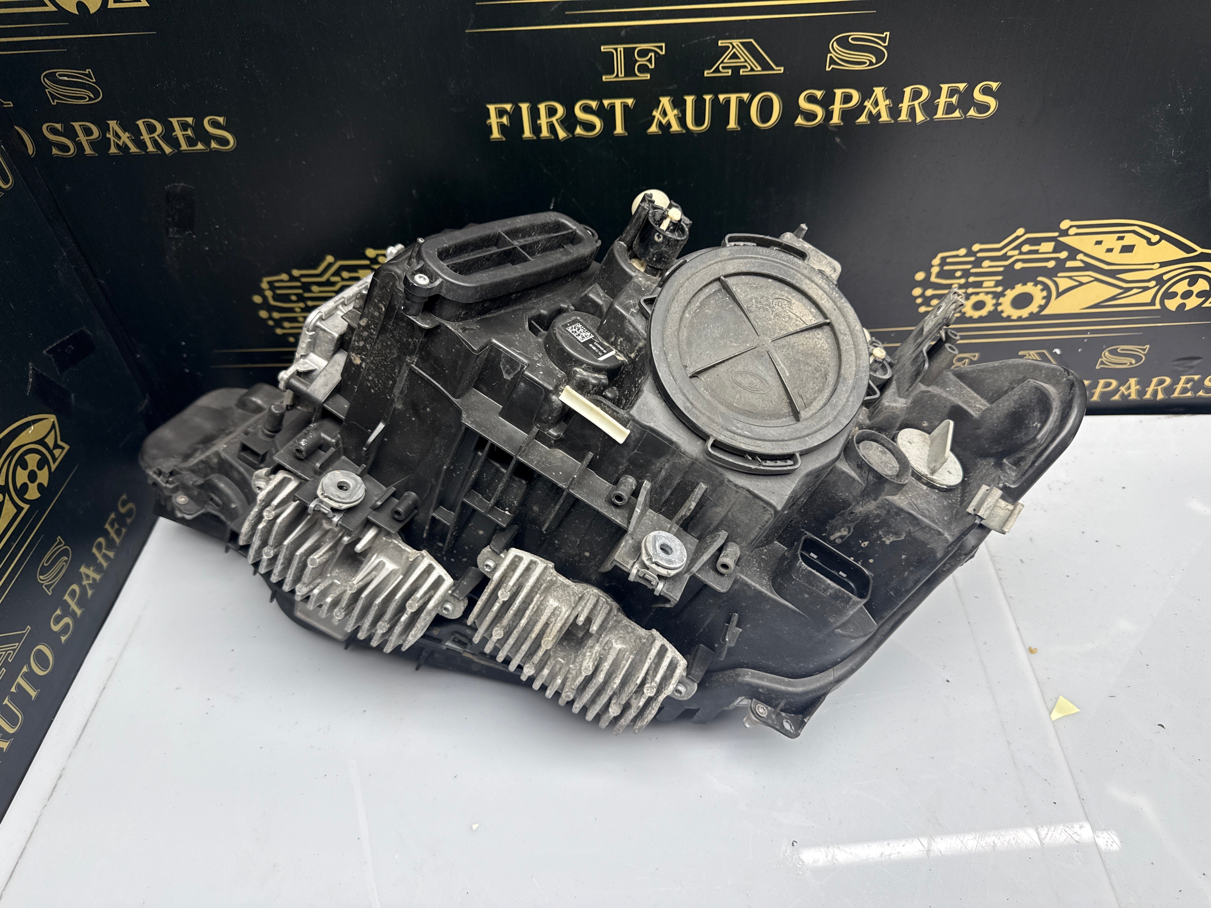 BMW 3 Series F30 F31 Pre-LCI Xenon Complete Right Headlight (7259548)
