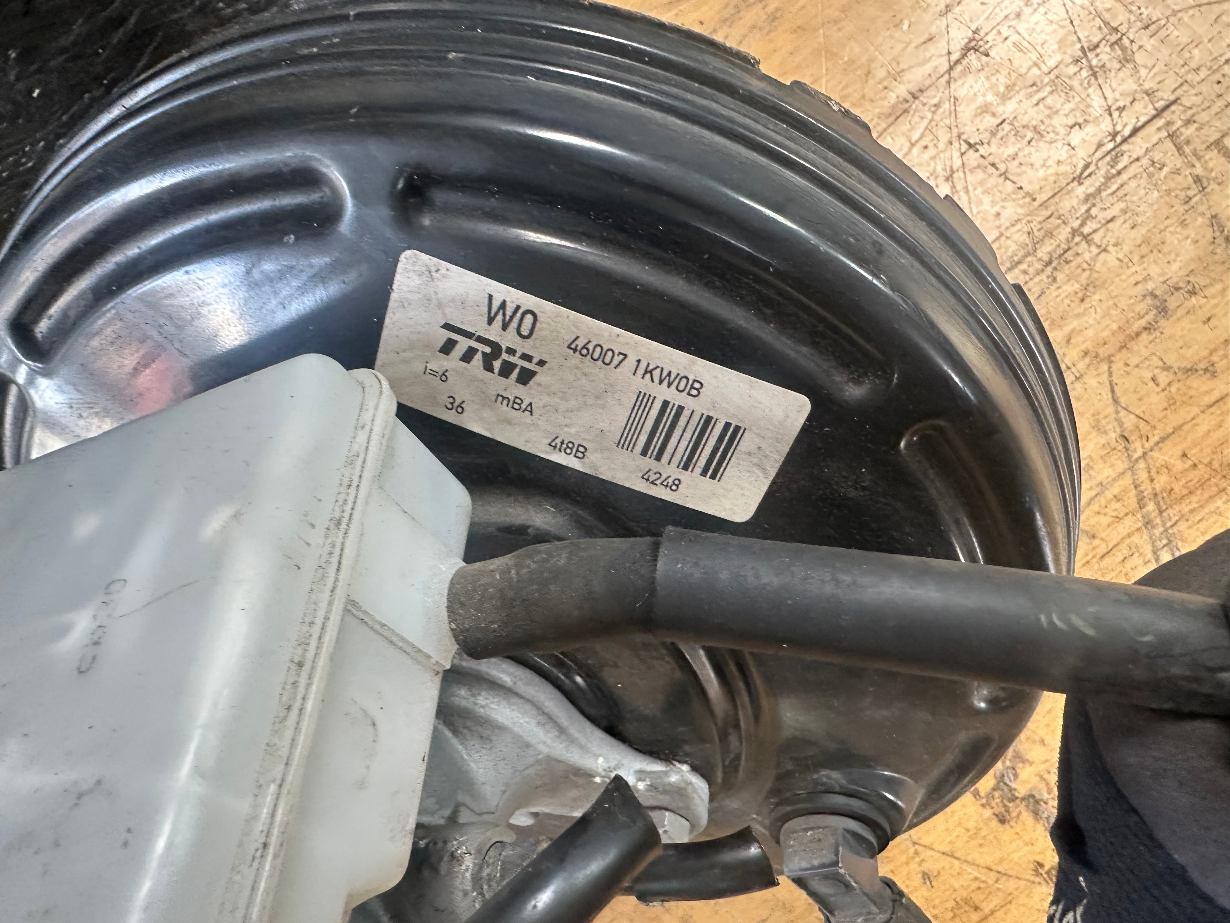 Nissan Juke 2018 Brake Master Cylinder & Servo (46007 1KW0B)