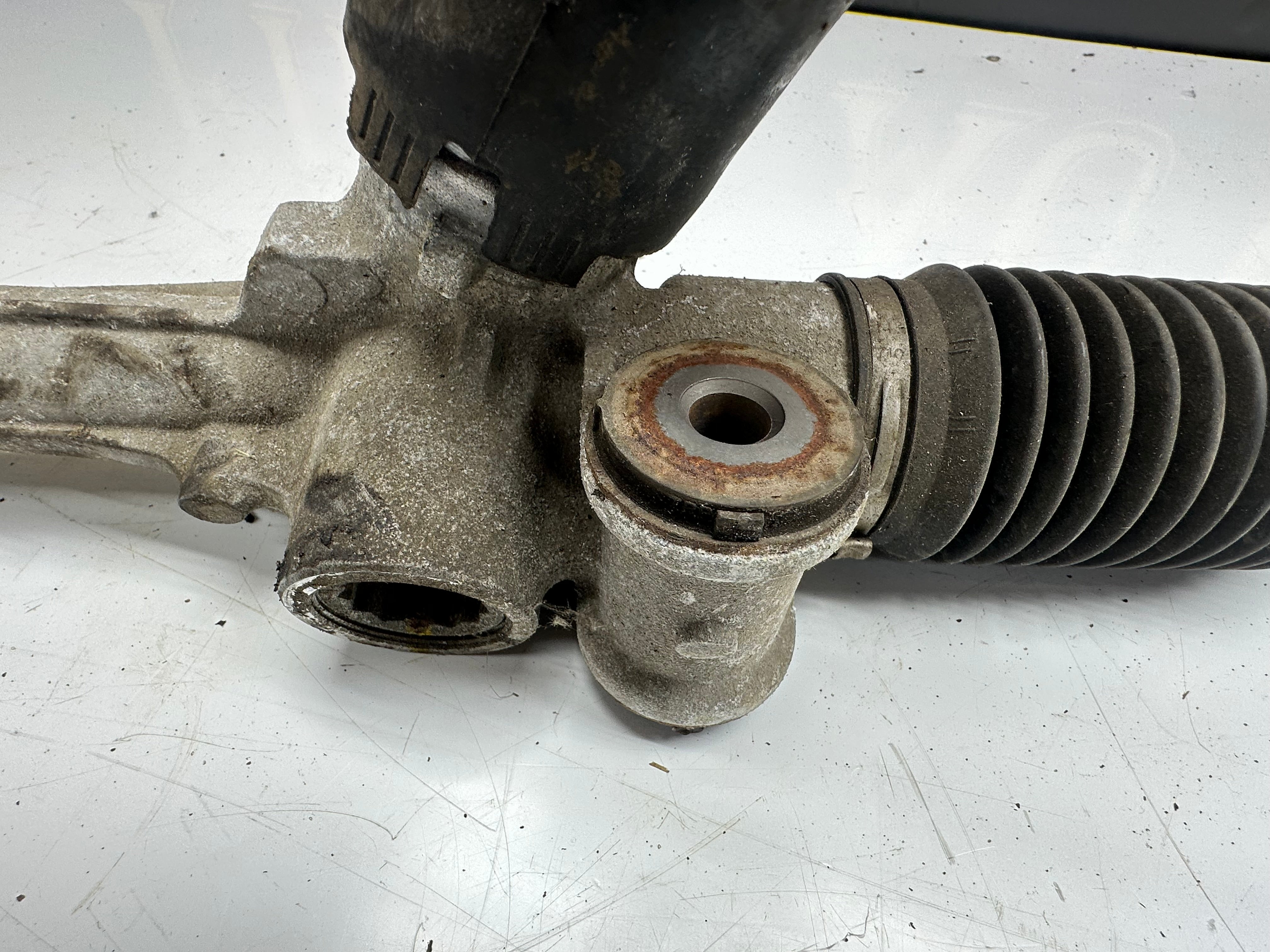 Toyota Yaris Steering rack 2012-2019