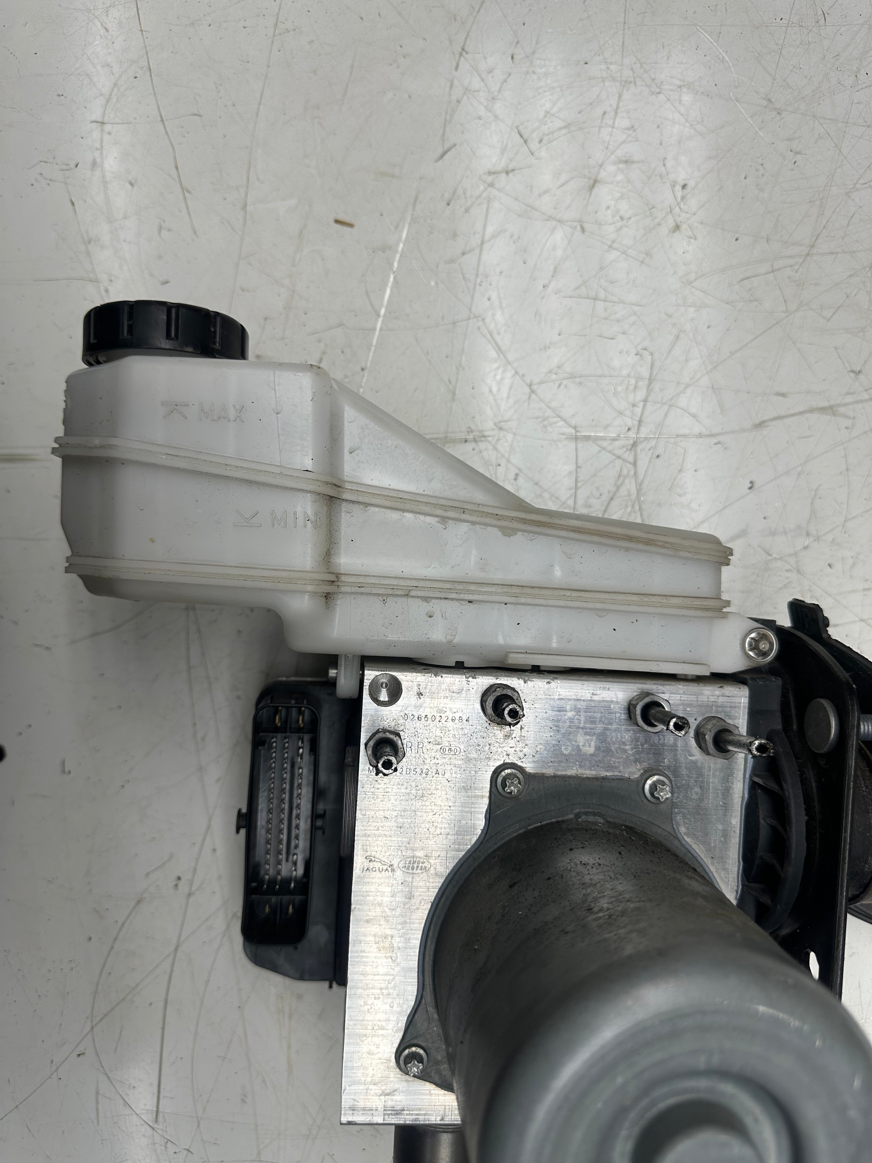 LR Range Rover Sport 2023 L461 Blind Spot Control Module (M8E2-14F152-AJ)