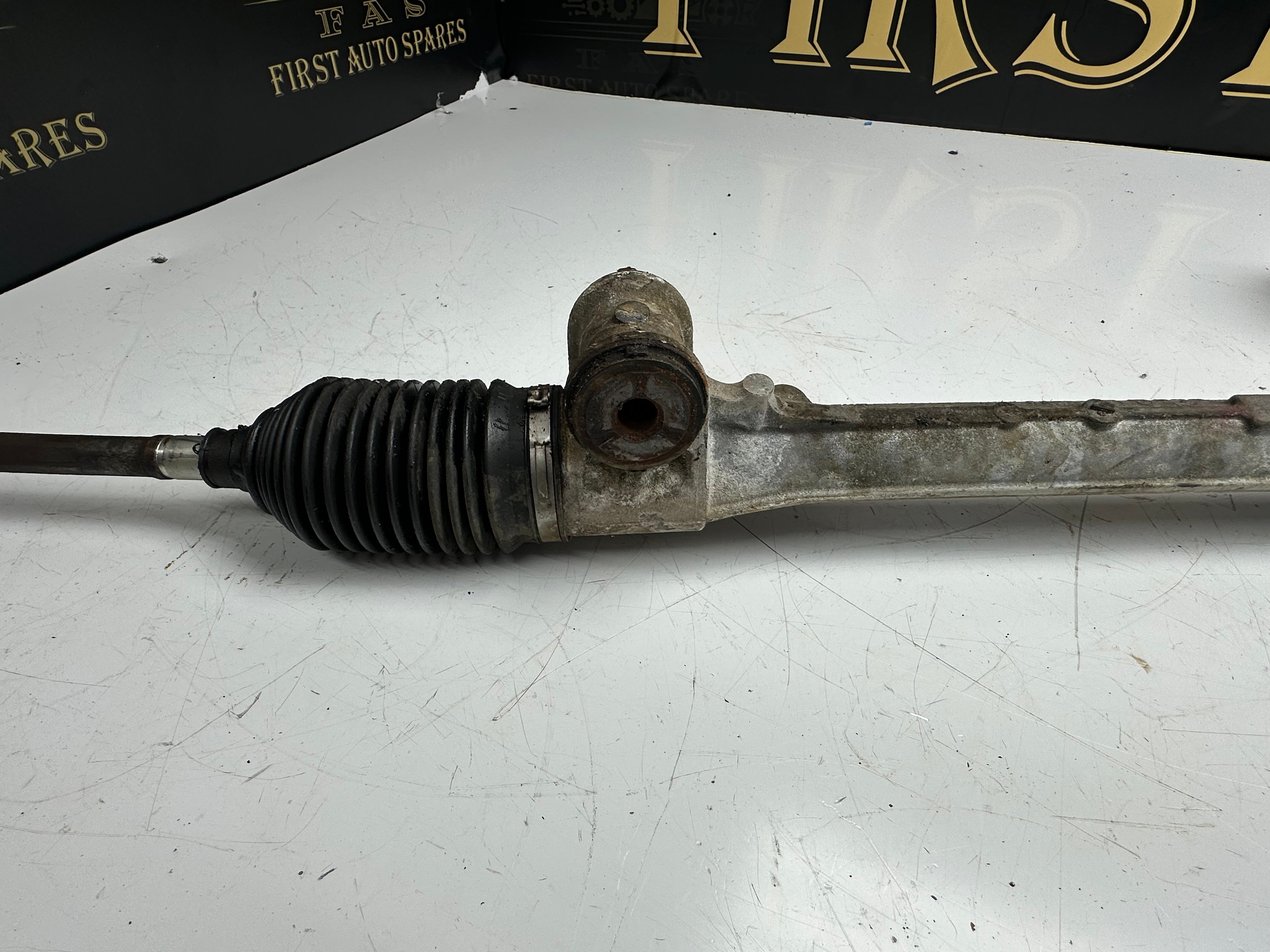 Toyota Yaris Steering rack 2012-2019