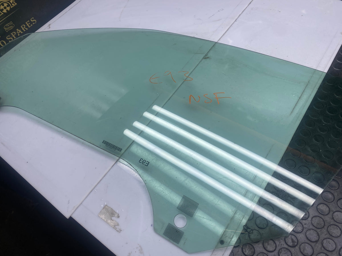BMW 3 Series E93 Front Passenger Side Window Glass 2007–2013